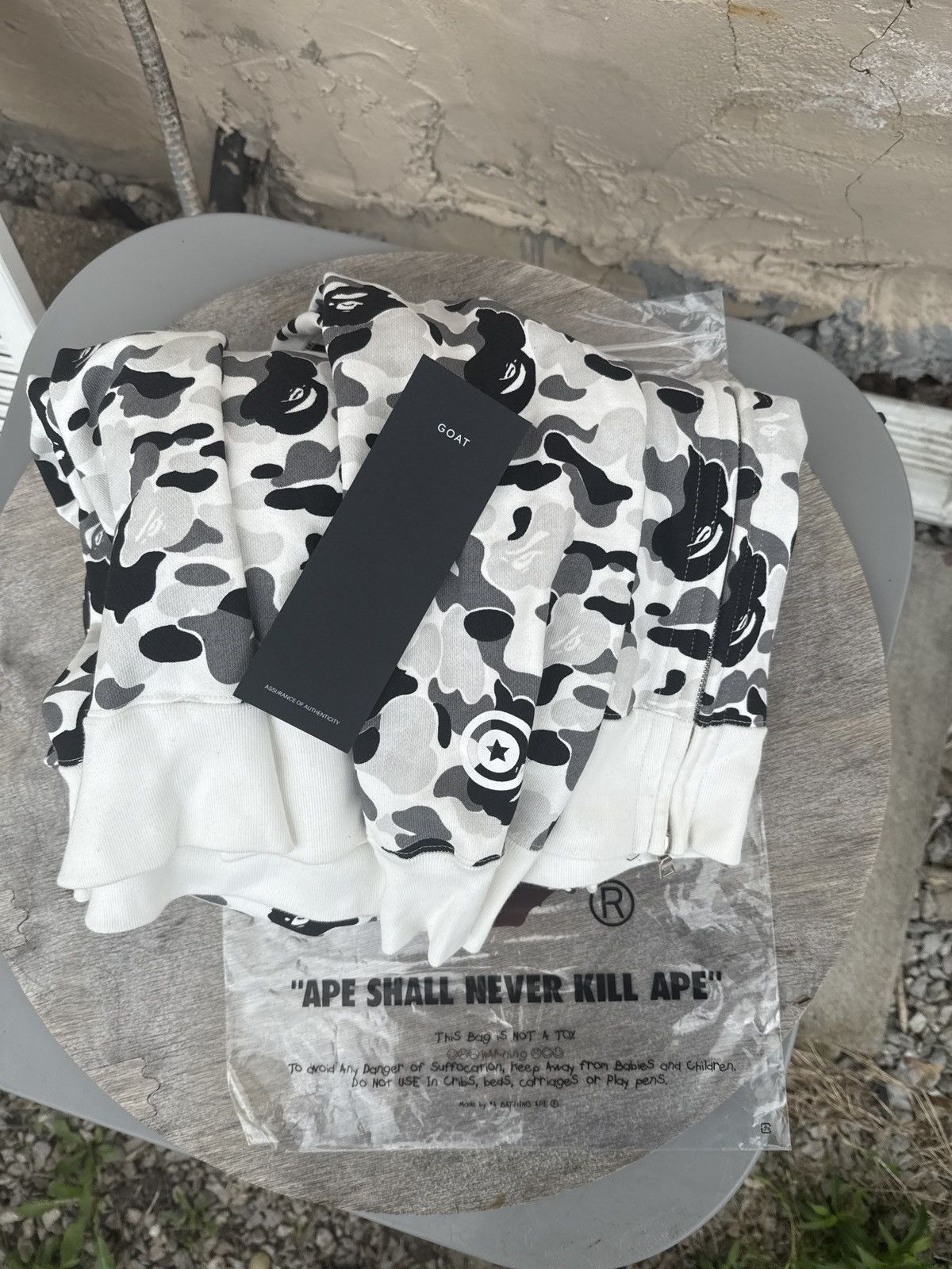 Bape Bape Hoodie Size US XL / EU 56 / 4 - 2 Thumbnail