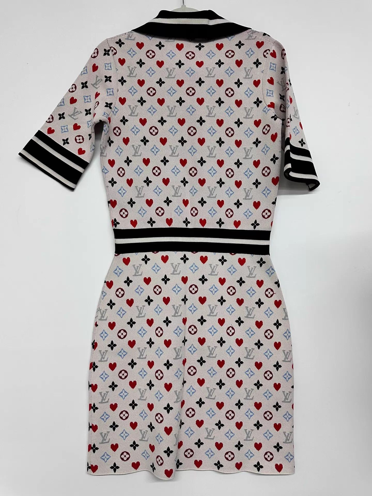 Louis Vuitton Louis Vuitton All Over Print Midi Dress M Size M / US 6-8 / IT 42-44 - 2 Thumbnail
