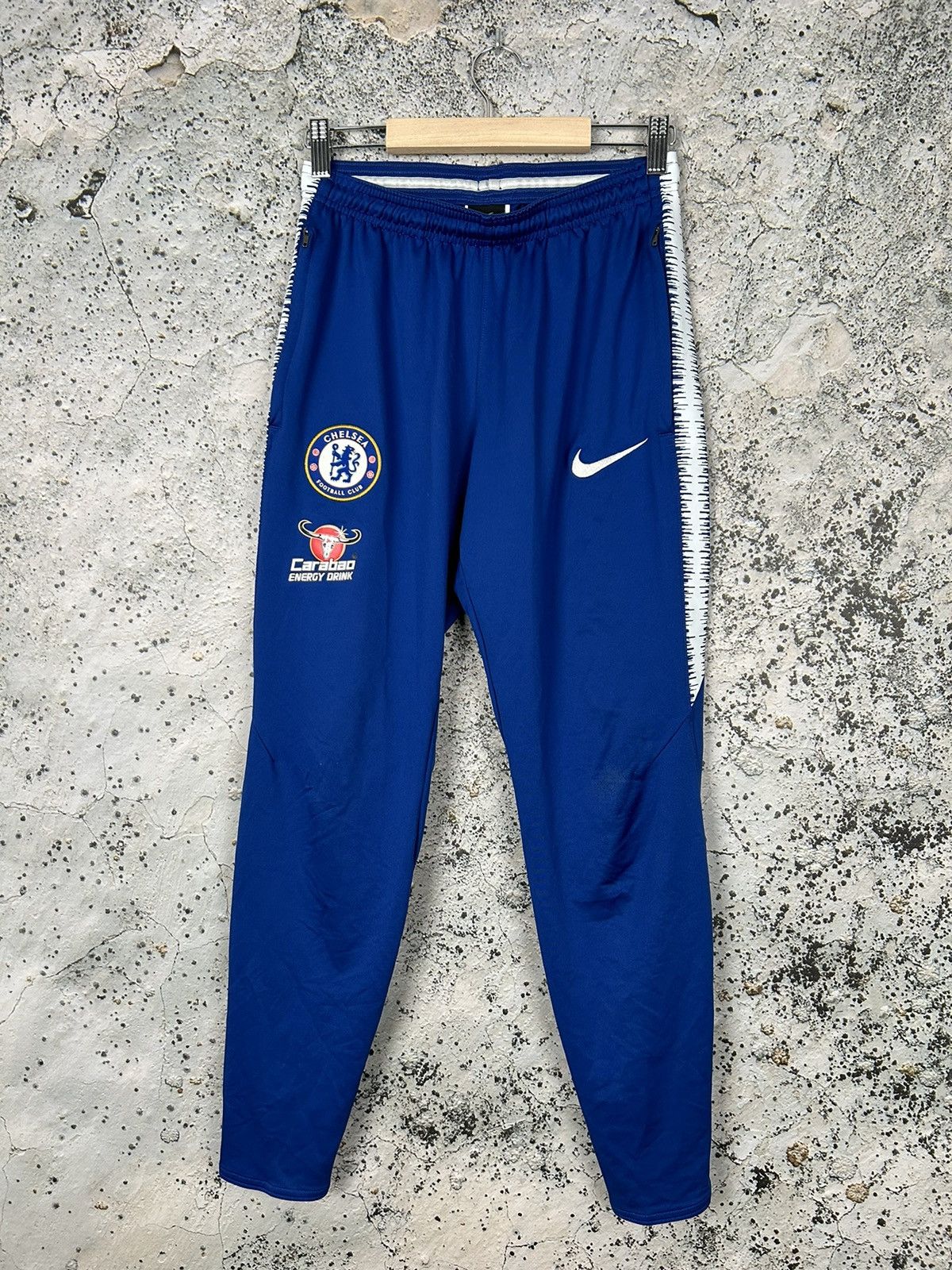 Chelsea Soccer Chelsea London Carabao Cup Nike Soccer Jersey Sweatpants Size US 30 / EU 46 - 1 Thumbnail