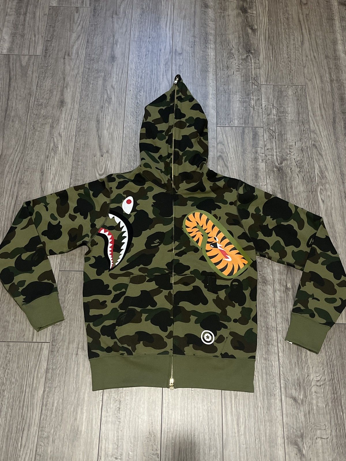 Bape 1st Camo Shark Full Zip Hoodie Size US M / EU 48-50 / 2 - 1 Thumbnail