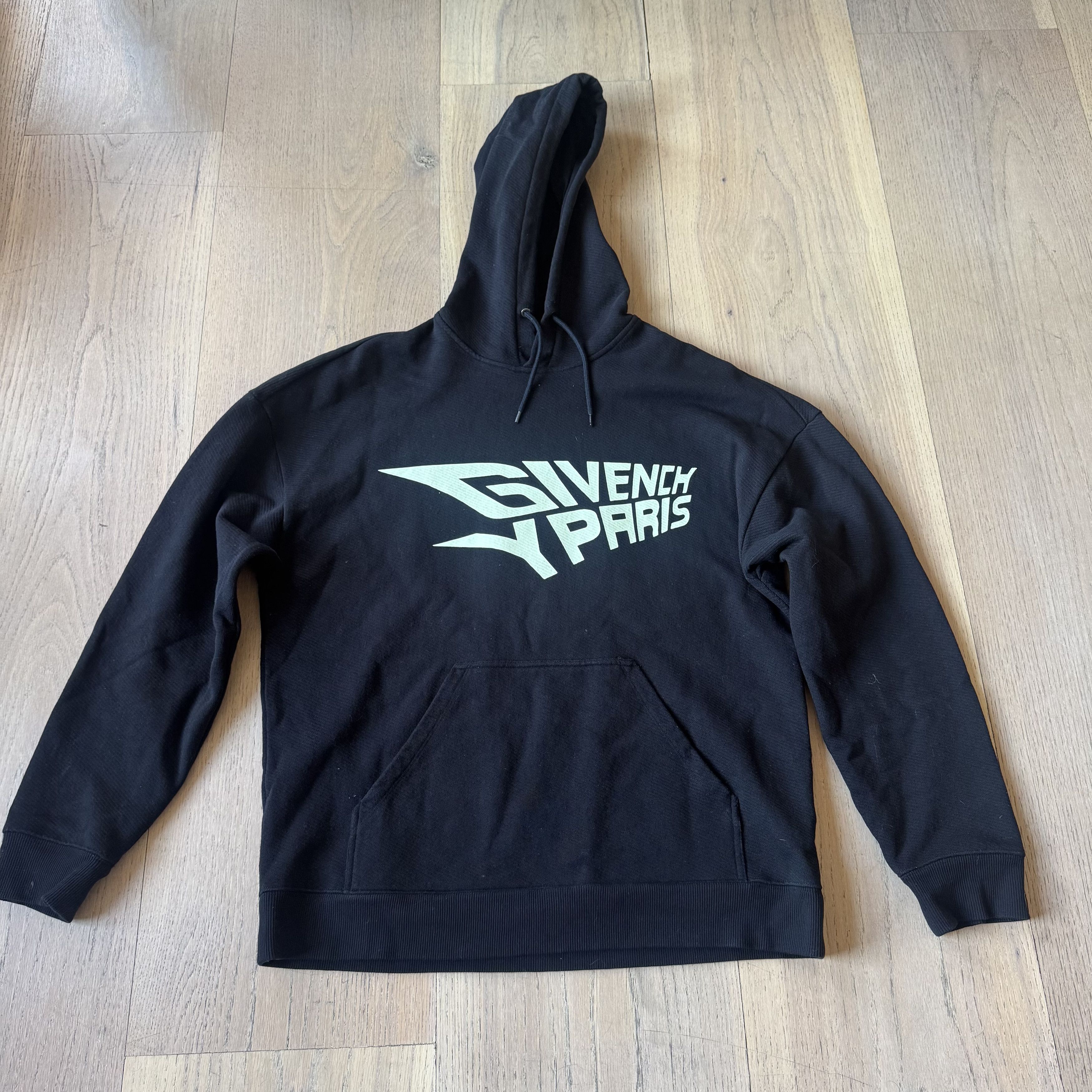 Givenchy Givenchy - Glow in the Dark Paris Hoodie - Black Size US L / EU 52-54 / 3 - 1 Thumbnail
