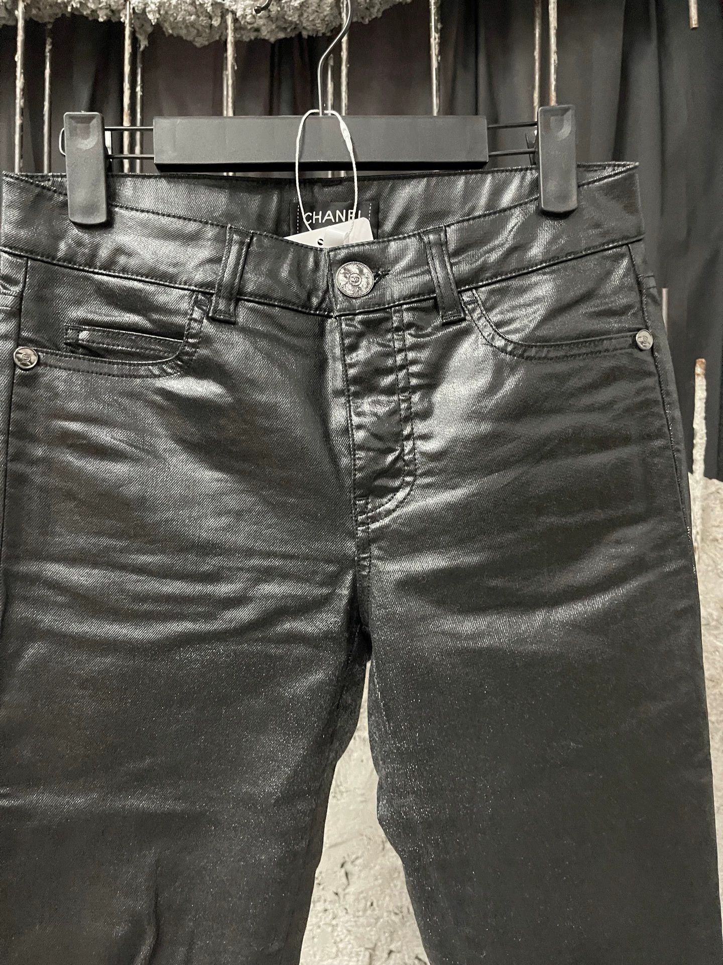 Chanel Chanel leather pants 34 99 new Size 25" / US 0 / IT 36 - 3 Thumbnail