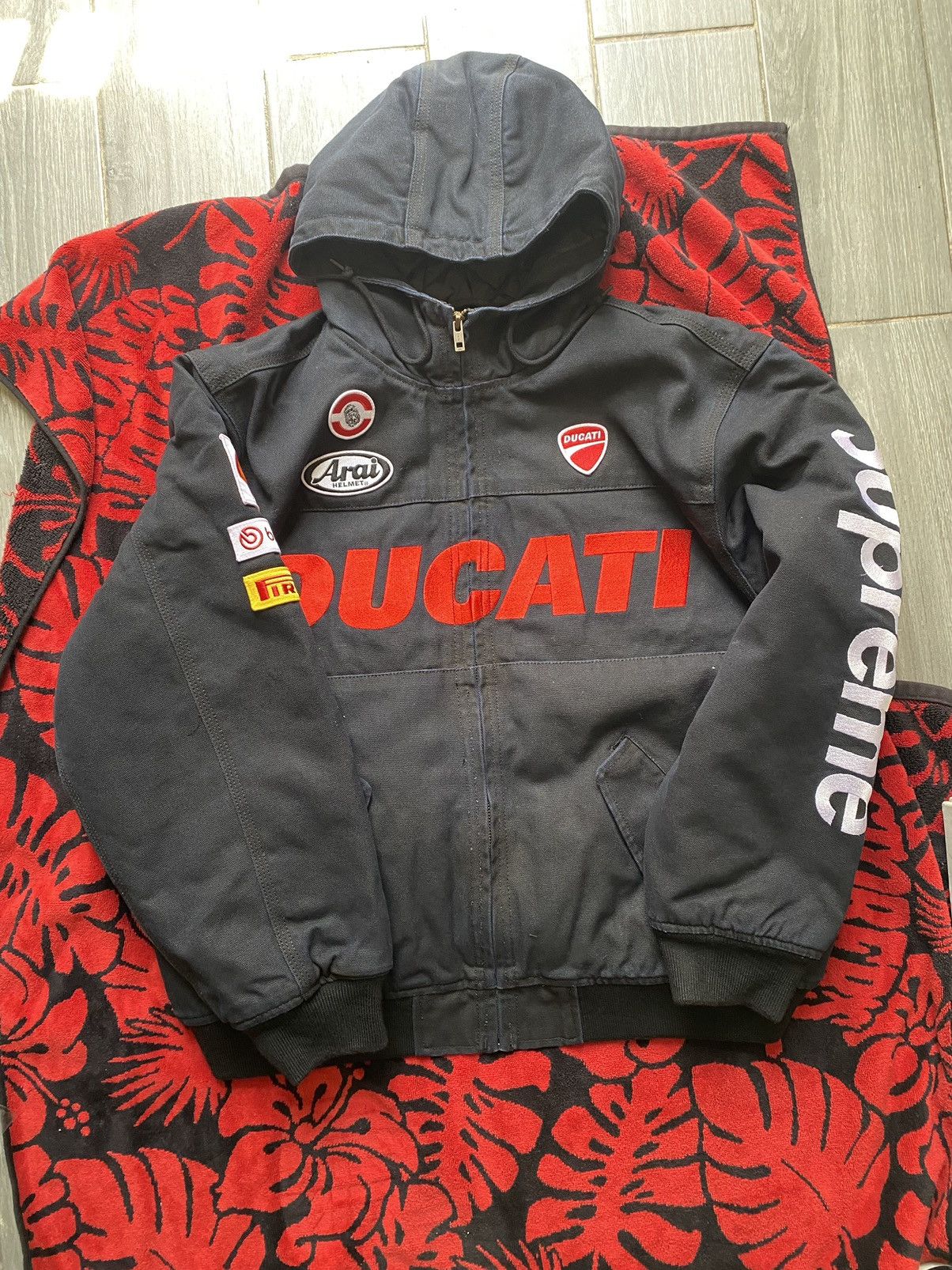 Supreme Supreme Ducati Hooded Racing Jacket size Medium | Grailed
