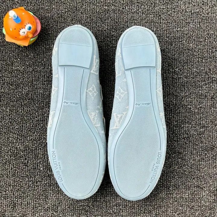 Louis Vuitton Louis Vuitton Classic Flat Casual Shoes for Women -2508 Size US 5 / IT 35 - 6 Thumbnail