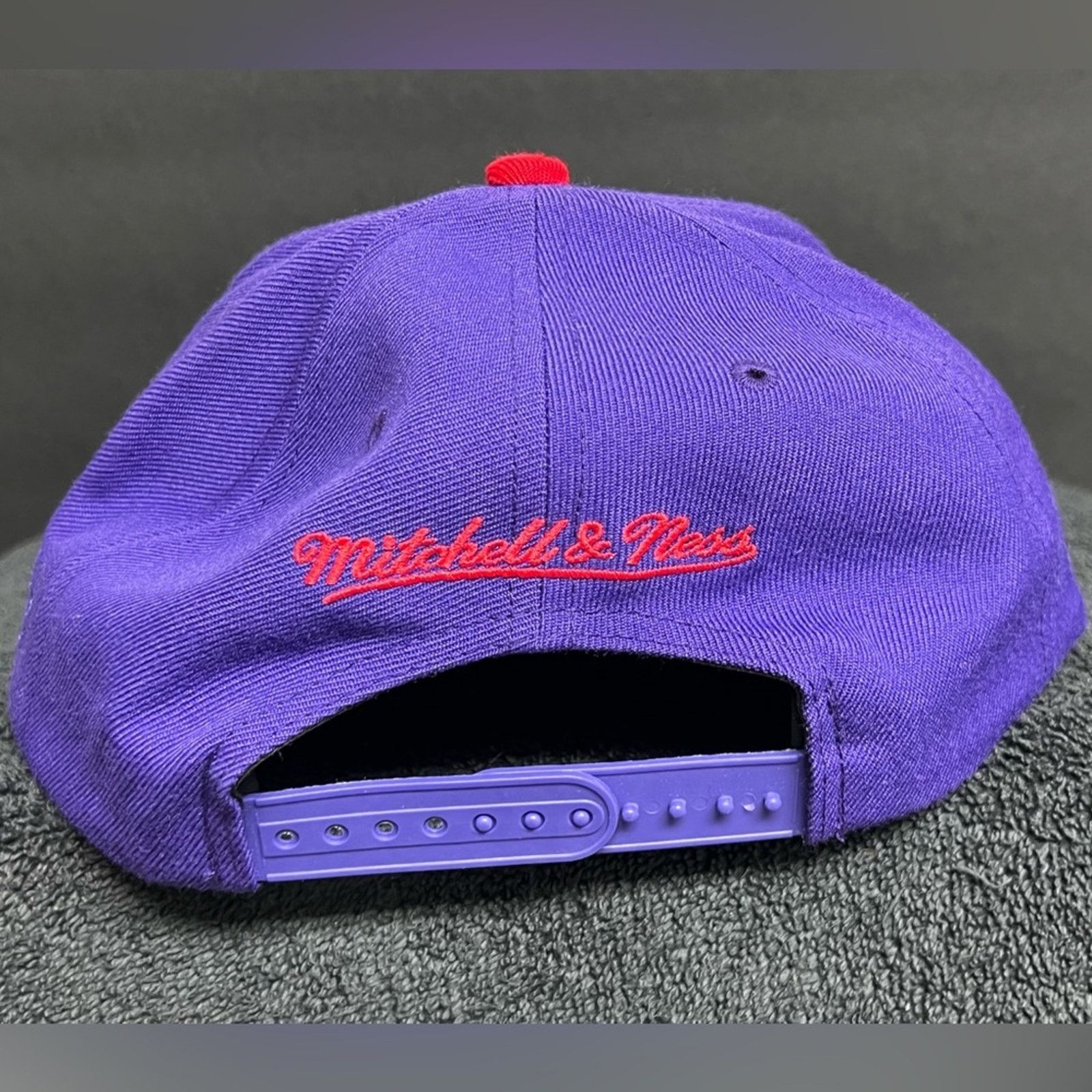Mitchell & Ness NWT Mitchell & Ness Purple Toronto Raptors HWC Core Snapback Size ONE SIZE - 7 Thumbnail