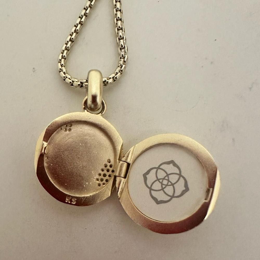 Kendra Scott Kendra Scott Gold Pave Locket Charm Chain Necklace Size ONE SIZE - 4 Thumbnail