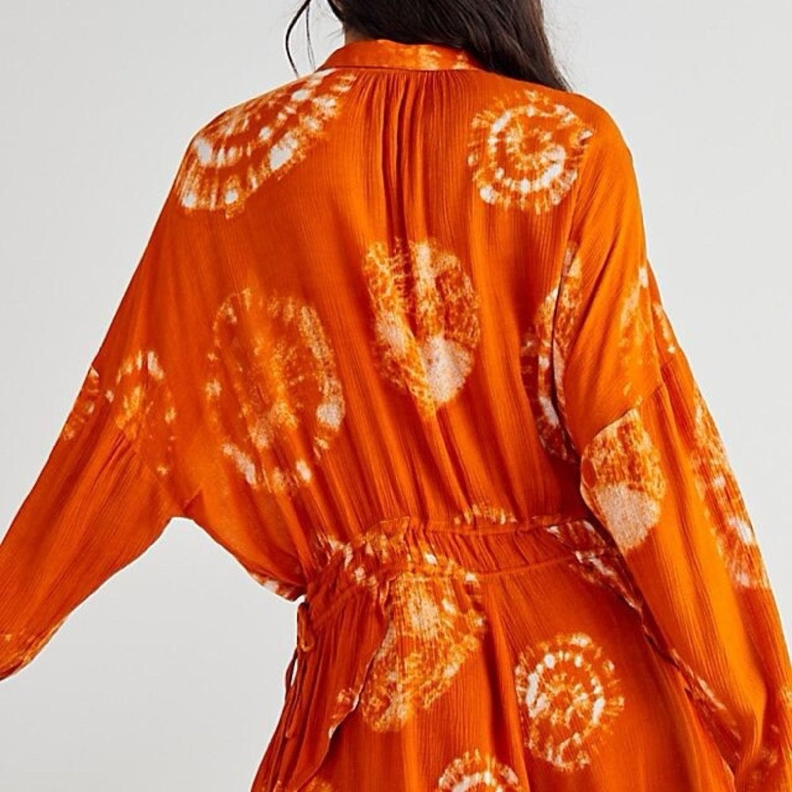 Free People FREE PEOPLE MARLA PRINTED SHORTALL TIE DYE ROMPER IN SIENNA Size 26" / US 2 / IT 38 - 2 Thumbnail