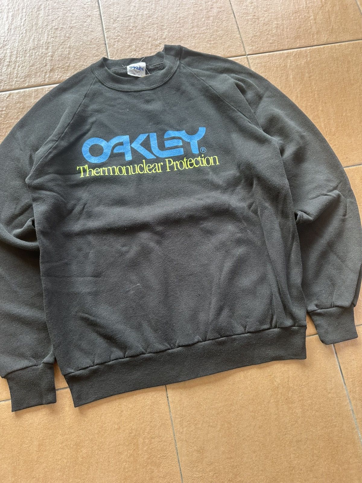 Oakley Rare! Vintage 90s Oakley Thermonuclear Protection Crewneck Size US L / EU 52-54 / 3 - 3 Thumbnail