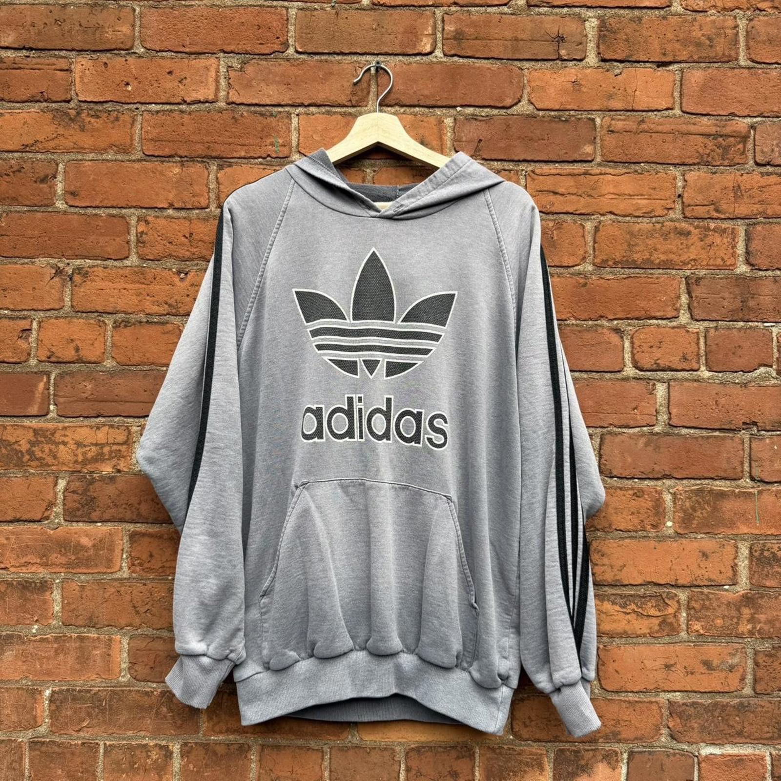 Adidas Vintage adidas striped sleeves hoodie par priva sport L Size US L / EU 52-54 / 3 - 1 Thumbnail