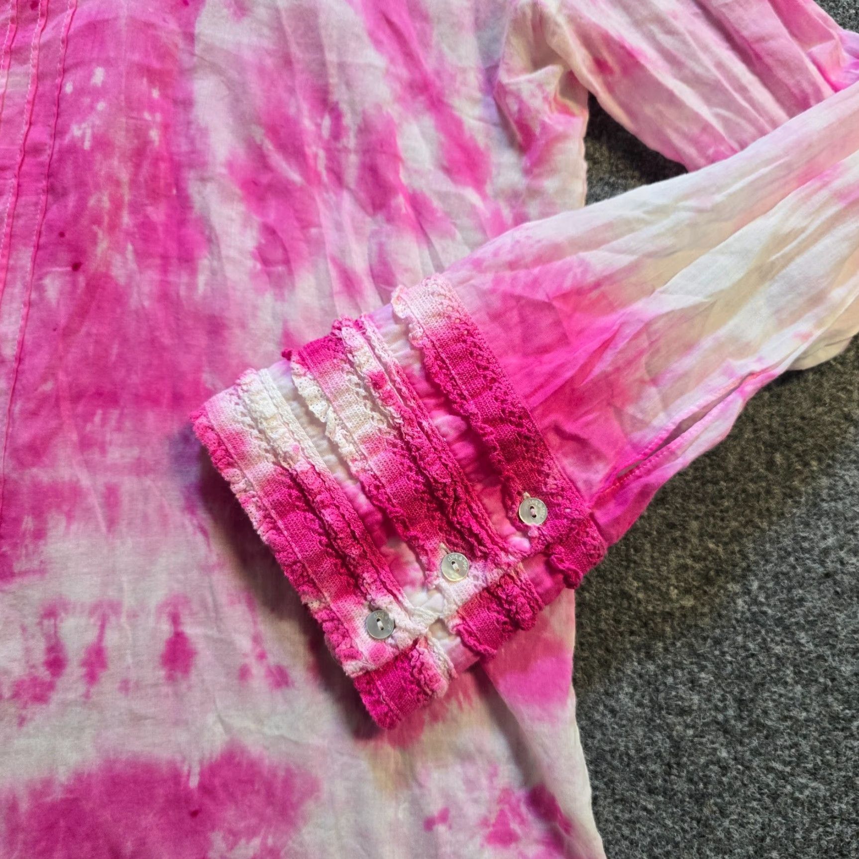 Cinq a Sept Cinq a Sept Top Womens Medium Pink Tie Dye Button Lightweight Ruffle Cuffed Blouse Size M / US 6-8 / IT 42-44 - 3 Thumbnail