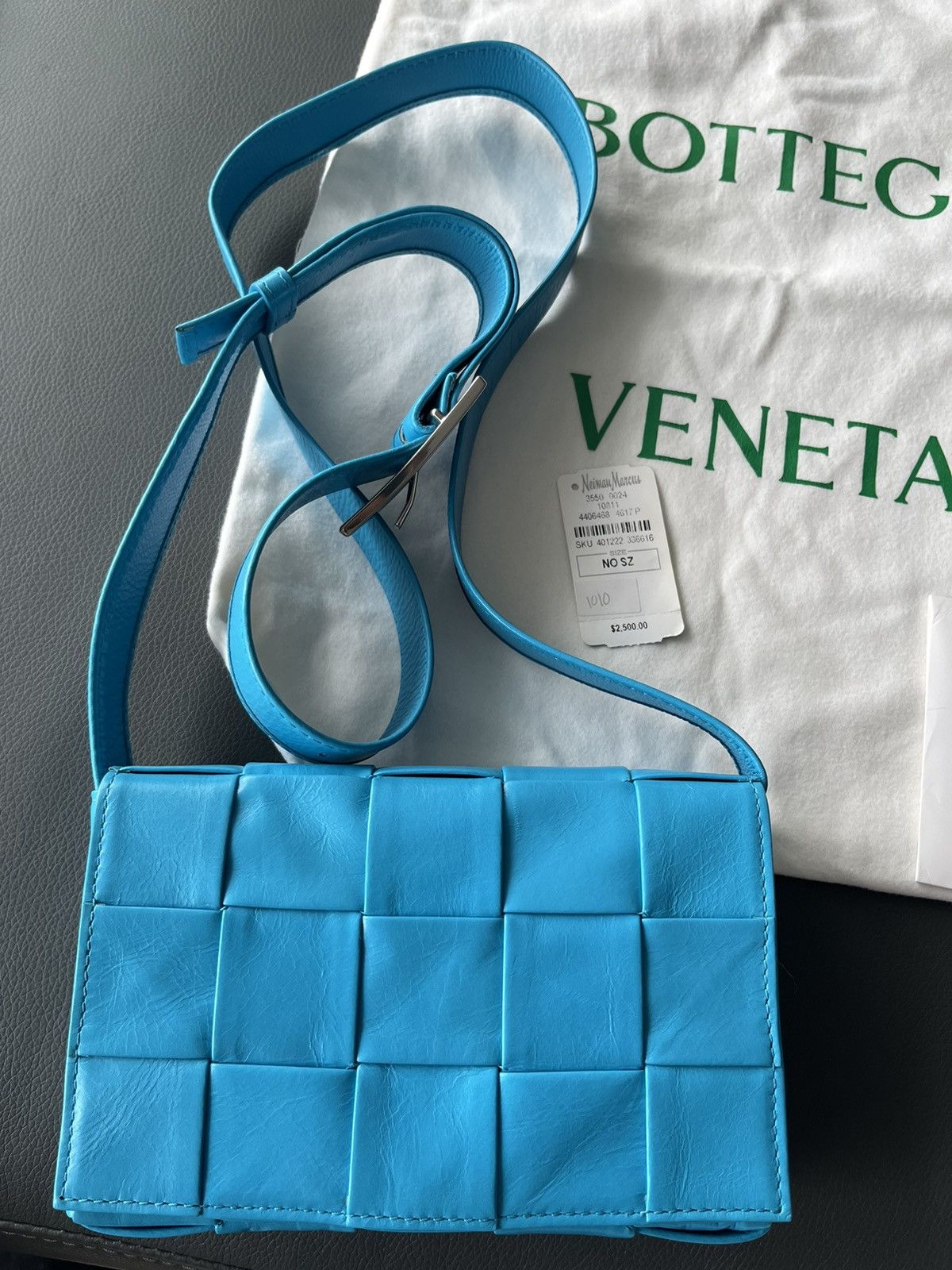 Bottega Veneta $3k value Super Runway Brand New Cassette Bag Waxed Leather Size ONE SIZE - 12 Thumbnail