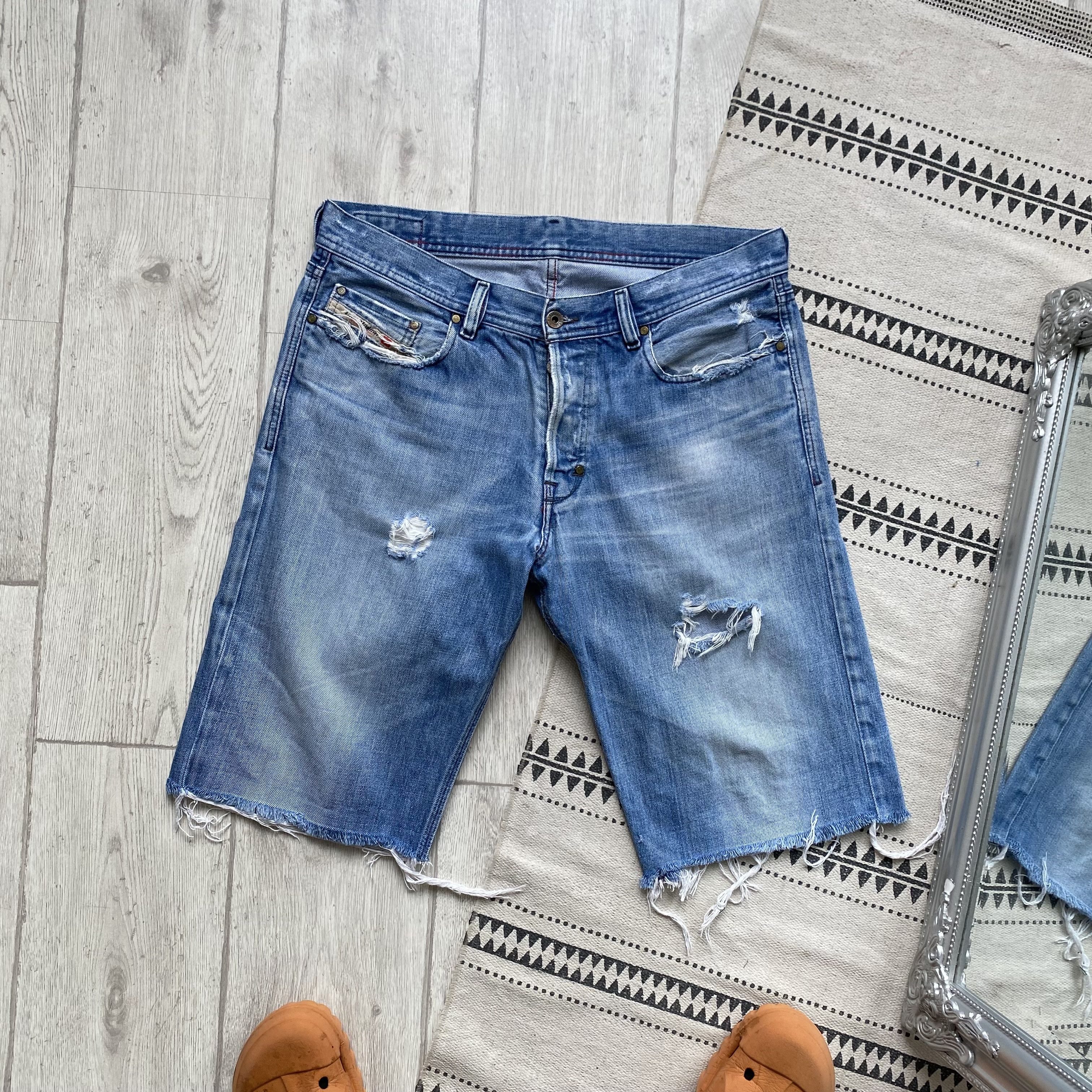Diesel Vintage Diesel denim shorts Distressed jeans Y2K Size US 34 / EU 50 - 5 Thumbnail