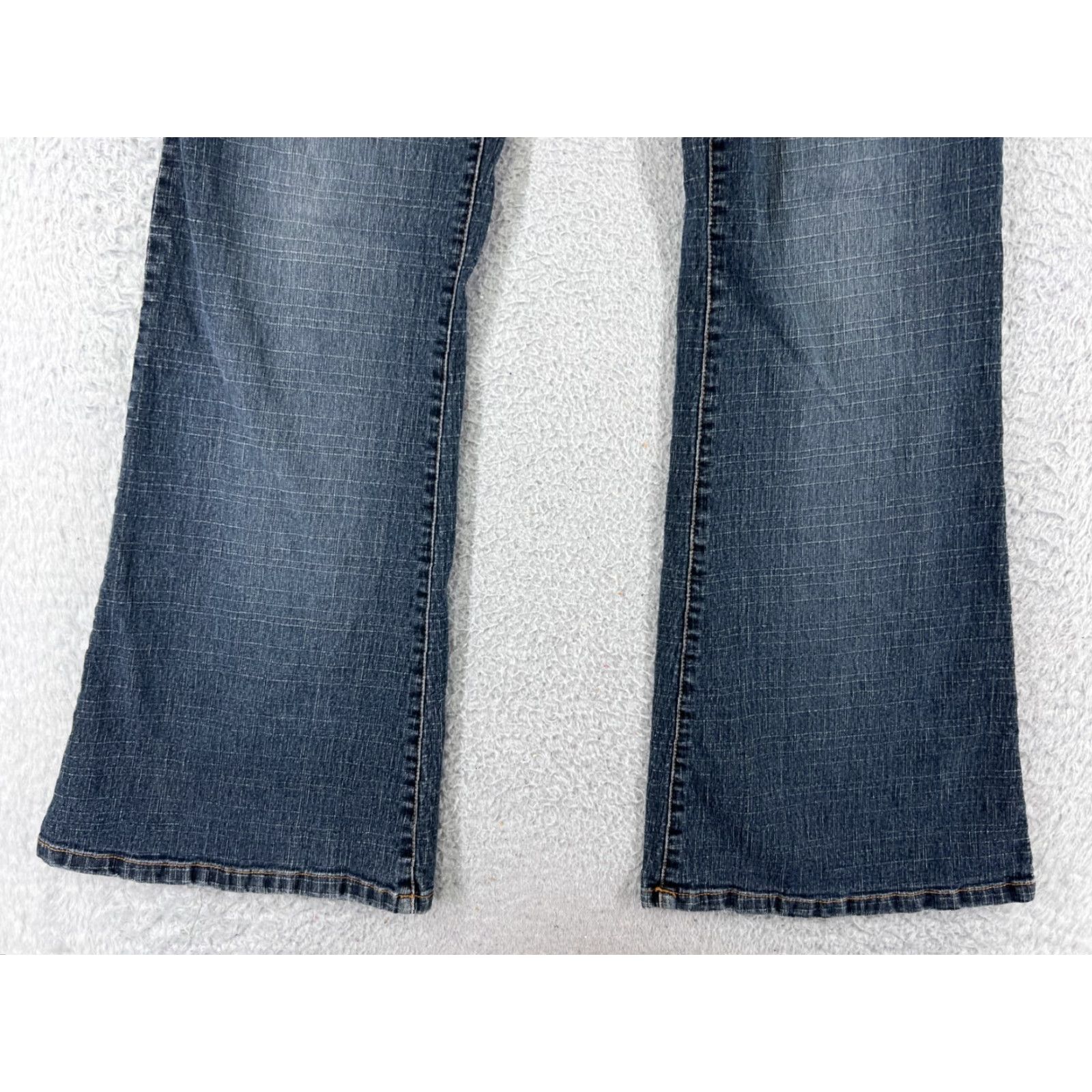 Forever 21 FOREVER 21 Jeans Womens 11 Denim Flared Low Rise 28 in Waist 31 in Inseam Black Cotton Blend 5-Pocket Size 32" / US 10 / IT 46 - 4 Thumbnail
