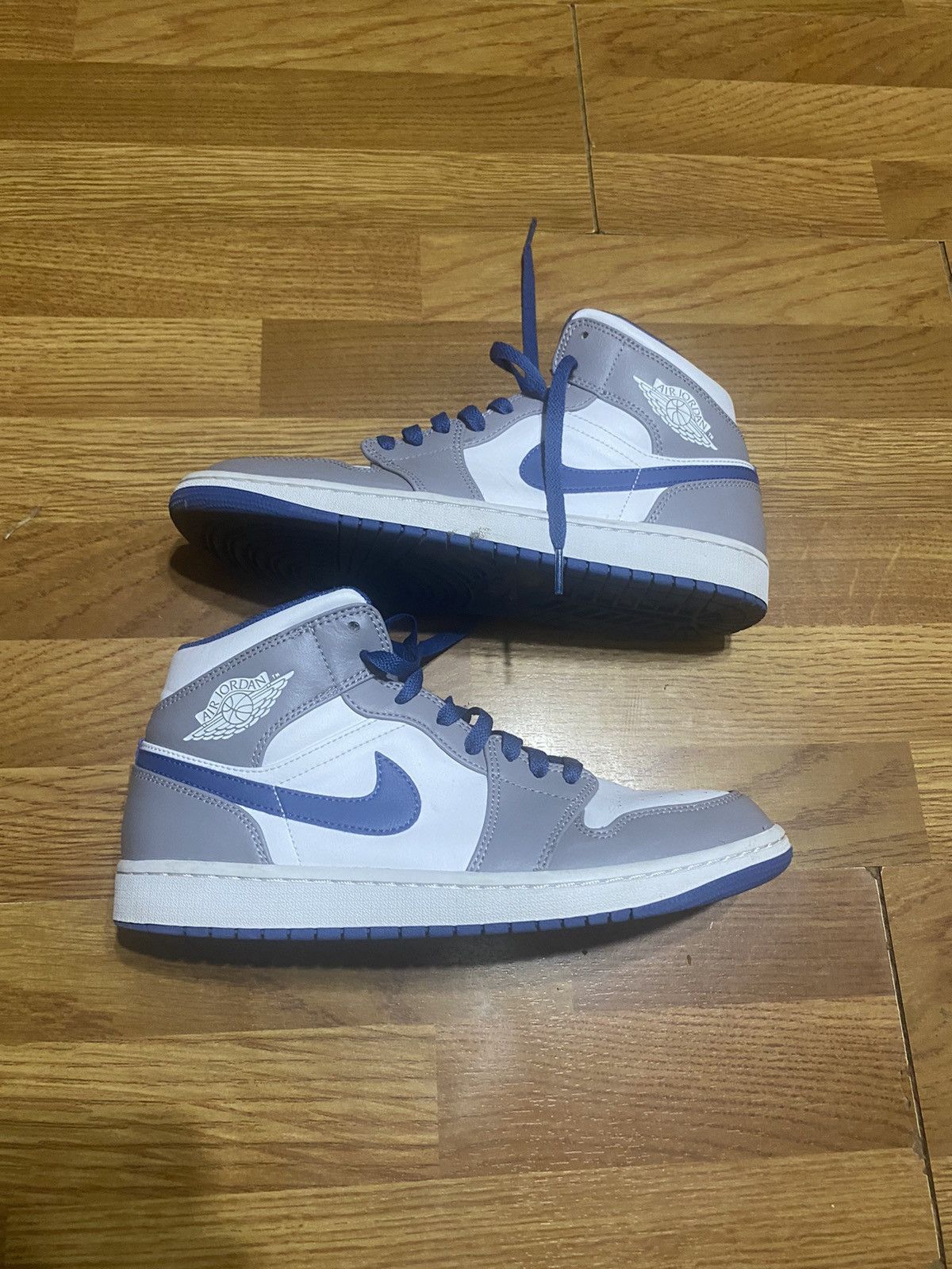 Jordan Brand Jordan 1 mid True Blue Size US 9.5 / EU 42-43 - 1 Thumbnail