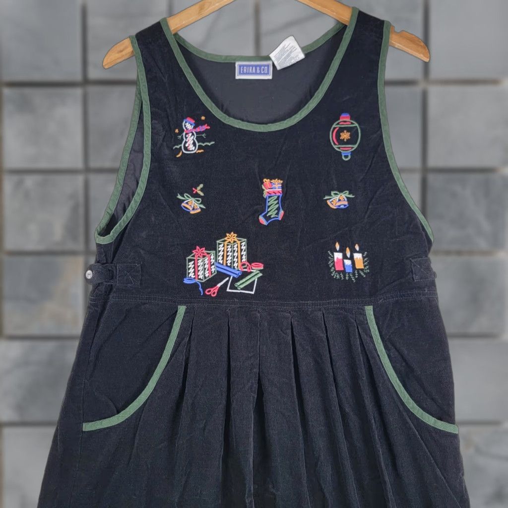 VINTAGE Christopher & Banks Holiday Jumper Dress Womens Green Corduroy Long  Sleeveless Snowman Embroidered 90s Christmas