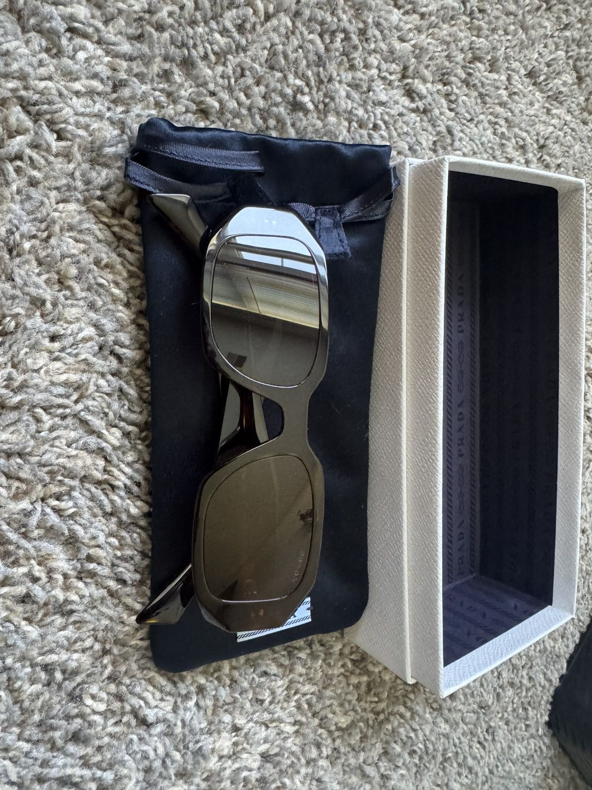 Prada Prada PR 17 WS Size ONE SIZE - 2 Thumbnail