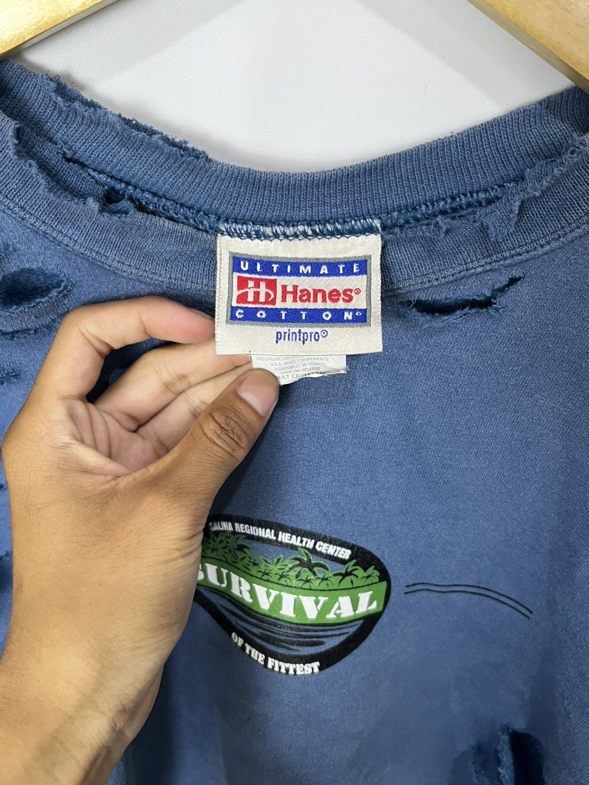 Hanes Crazy distressed Vintage Sweatshirt hanes Size US XL / EU 56 / 4 - 6 Thumbnail