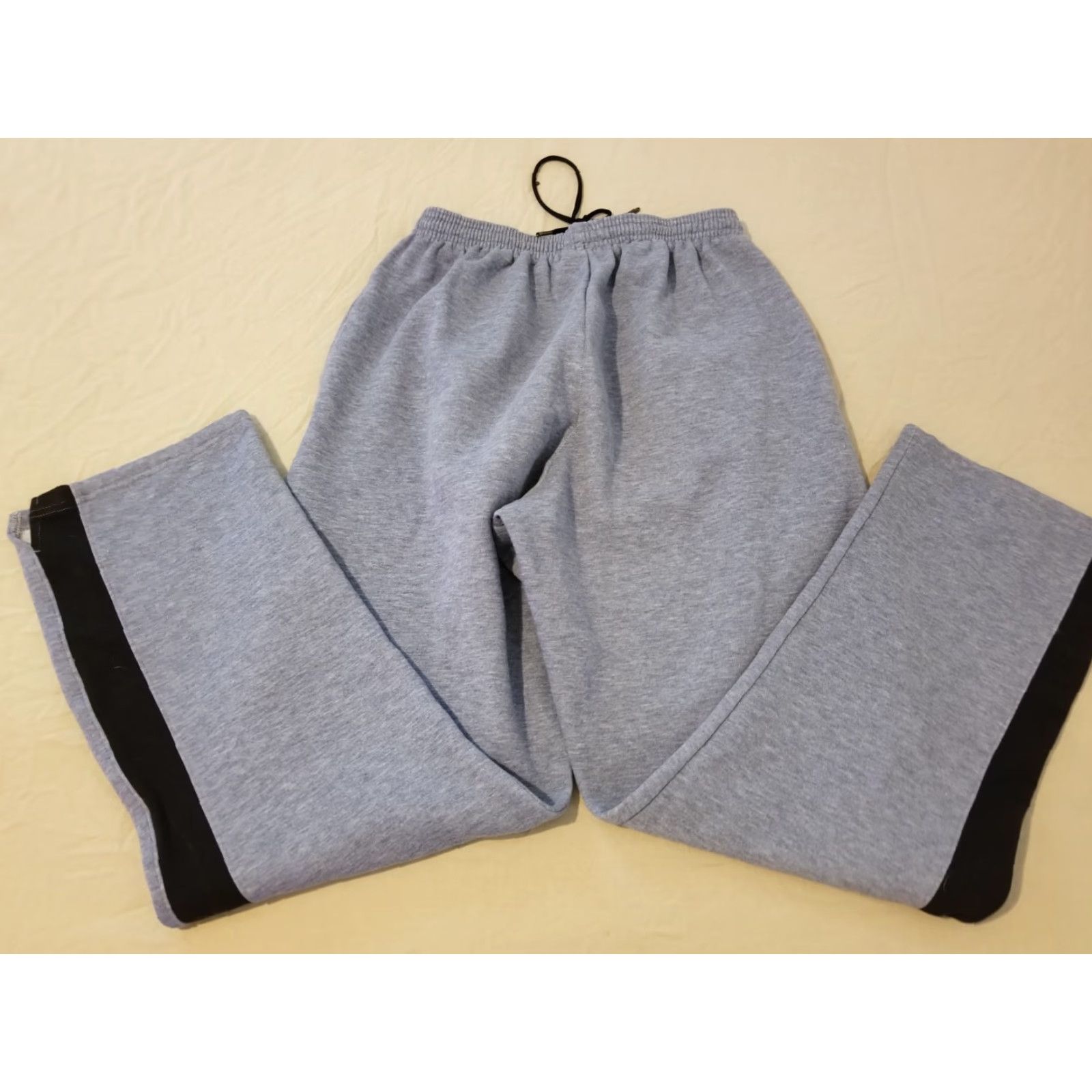 Under Armour Under Armour Mens Athletic Pants M Gray Sweatpants Regular Size Medium Grey Activewear Mens Size US 31 - 2 Thumbnail