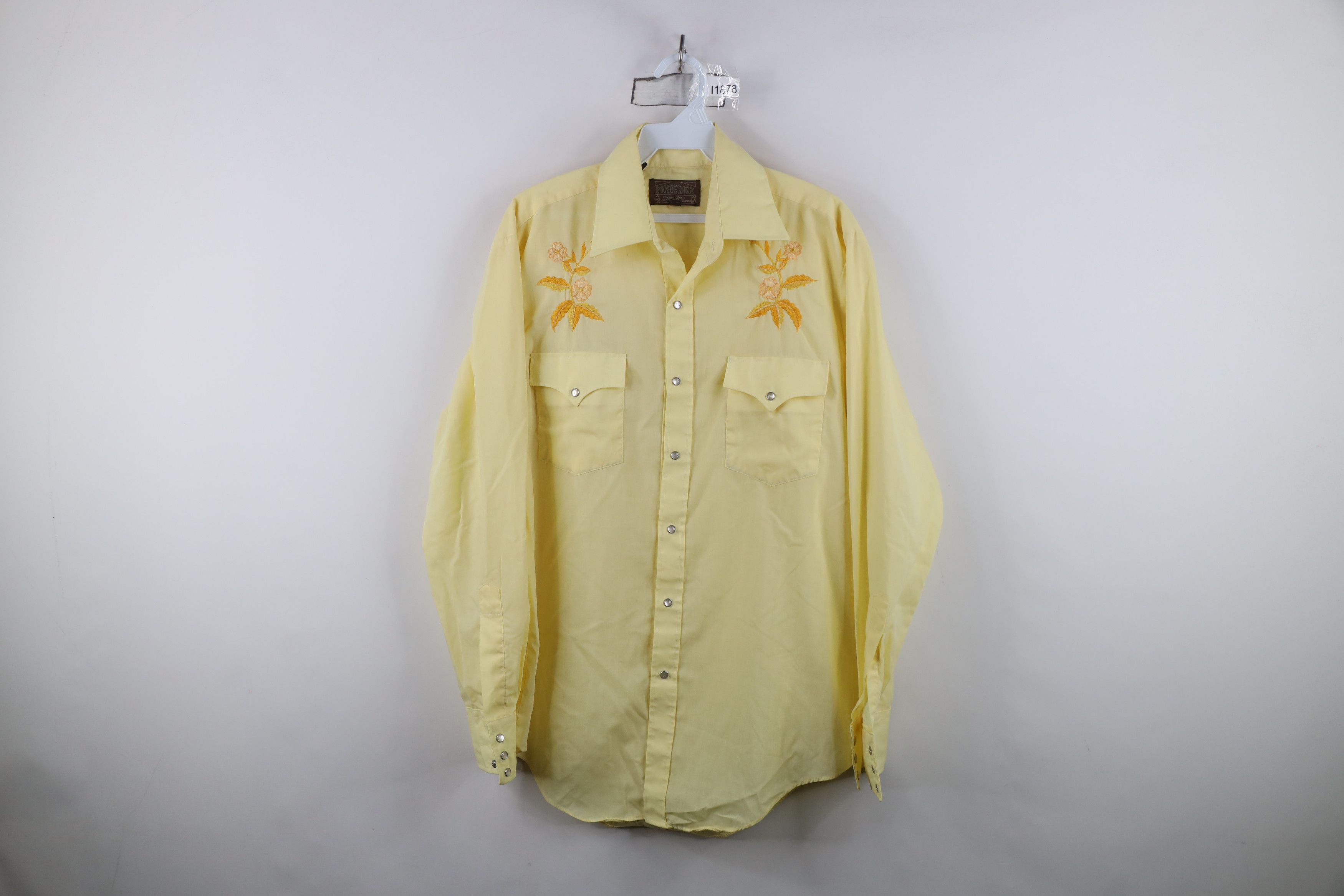 Vintage Vintage 70s Rockabilly Embroidered Cowboy Button Shirt Size US M / EU 48-50 / 2 - 1 Thumbnail