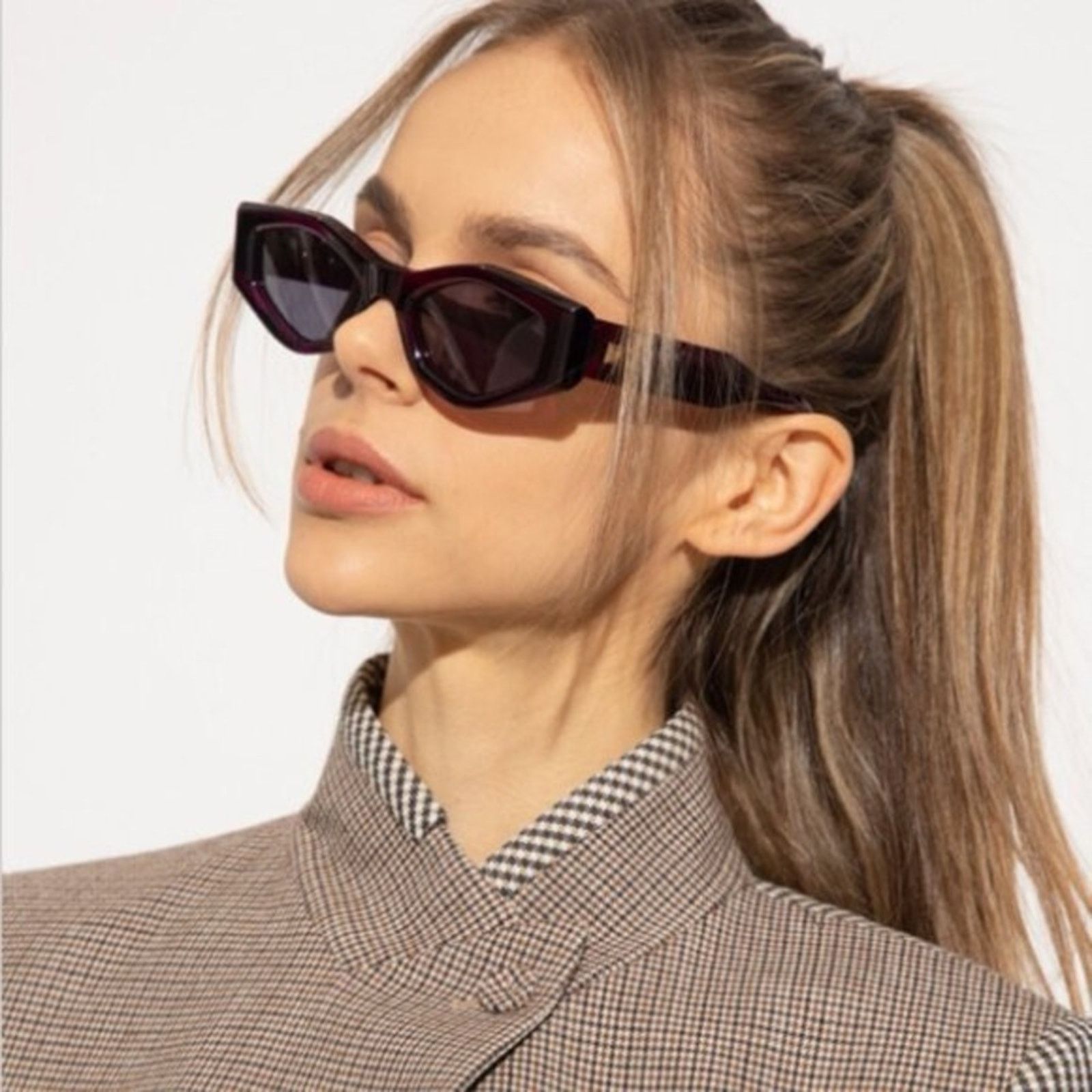 Valentino New! Valentino VLS 101B Purple Geometric Sunglasses Size ONE SIZE - 7 Thumbnail