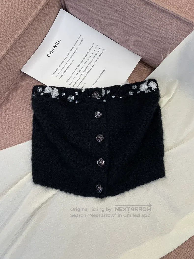 Chanel Chanel Black snowflake chest Size XS / US 0-2 / IT 36-38 - 1 Thumbnail