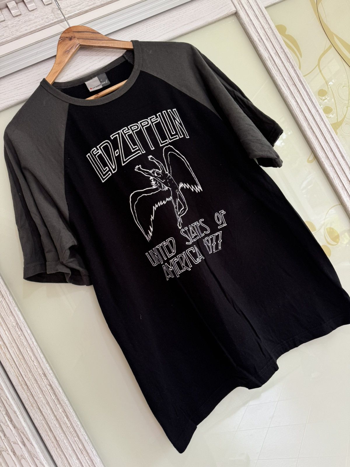 Led Zeppelin Vintage Led Zeppelin 2000 USA 1997 T-shirt Rare Tee Size US XL / EU 56 / 4 - 4 Thumbnail