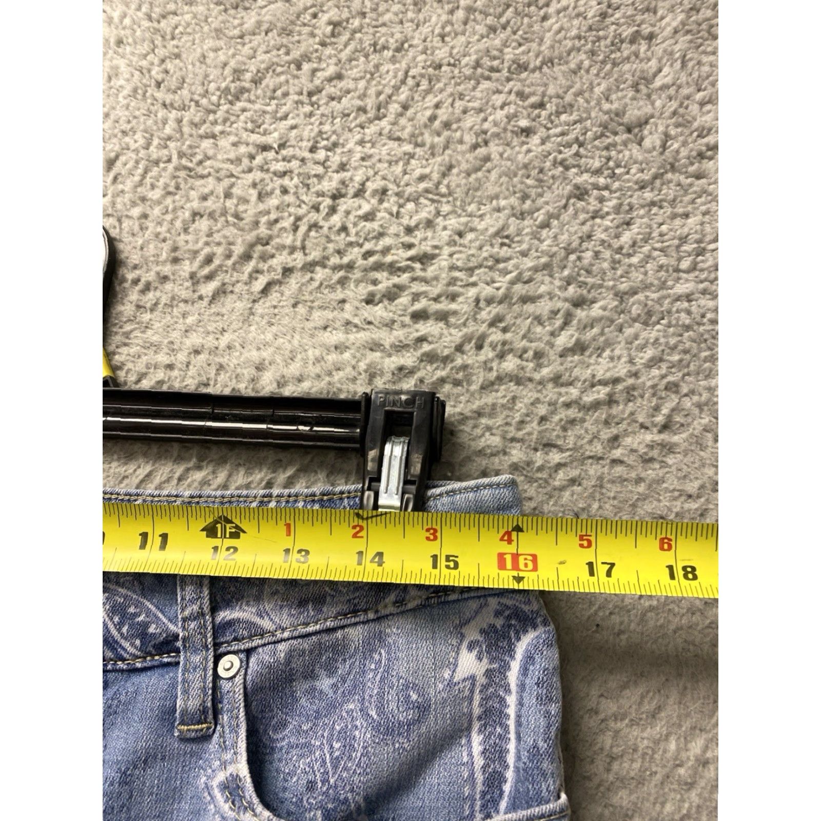 Vintage Chico's So Slimming Crop Pants Pants 32x28 Women Slim White & Blue Inseam 28 in Cropped Stretch Slimming Size 35" - 6 Thumbnail