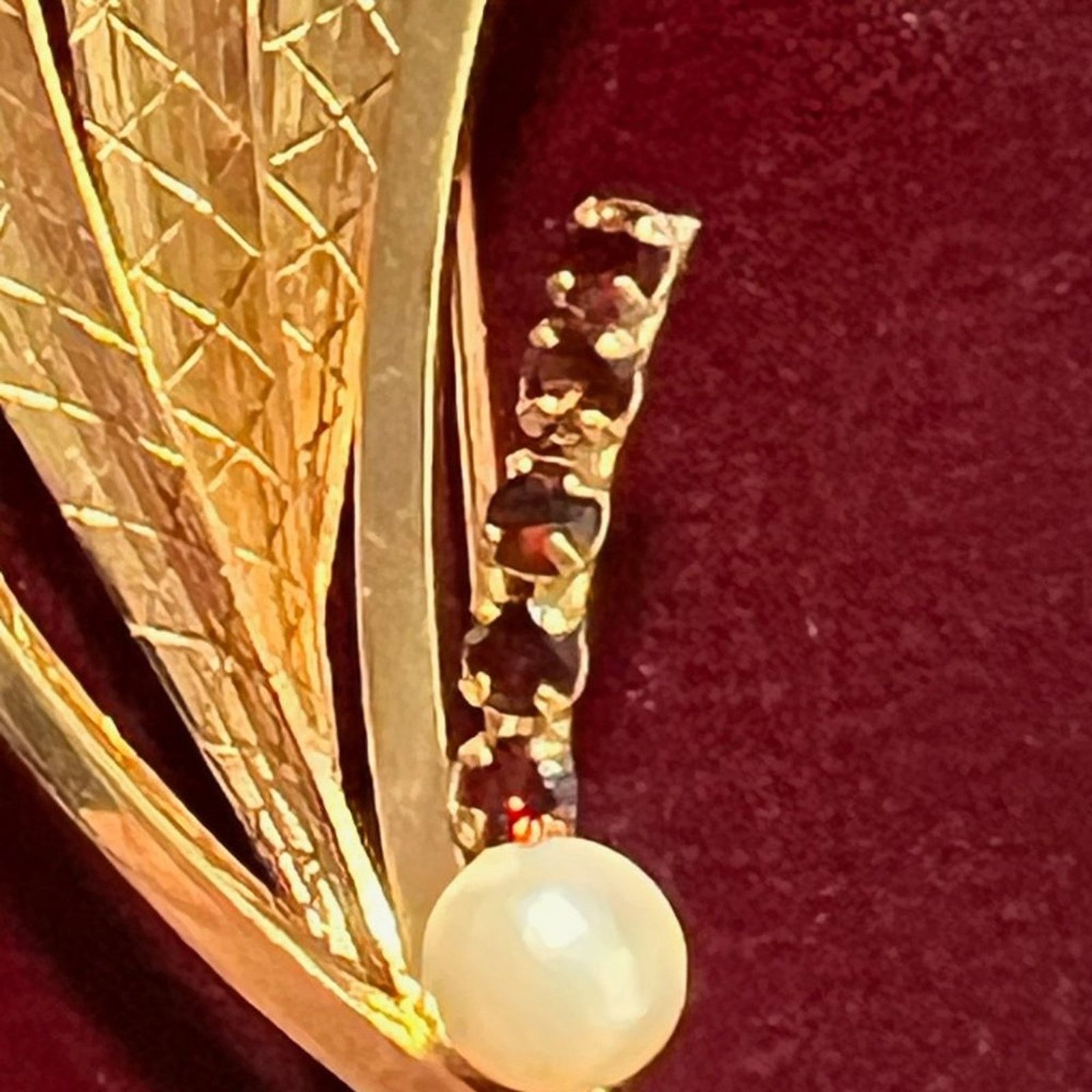 & Other Stories Vintage - Wells 14kt GF Real Pearl Garnet Brooch Pin Size ONE SIZE - 6 Thumbnail