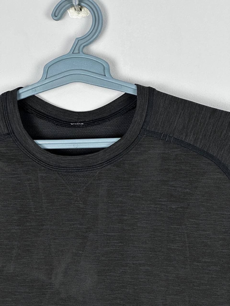 Lululemon Lululemon T-Shirt Mens L Stretch Your Head Vent Tech Size US L / EU 52-54 / 3 - 4 Thumbnail