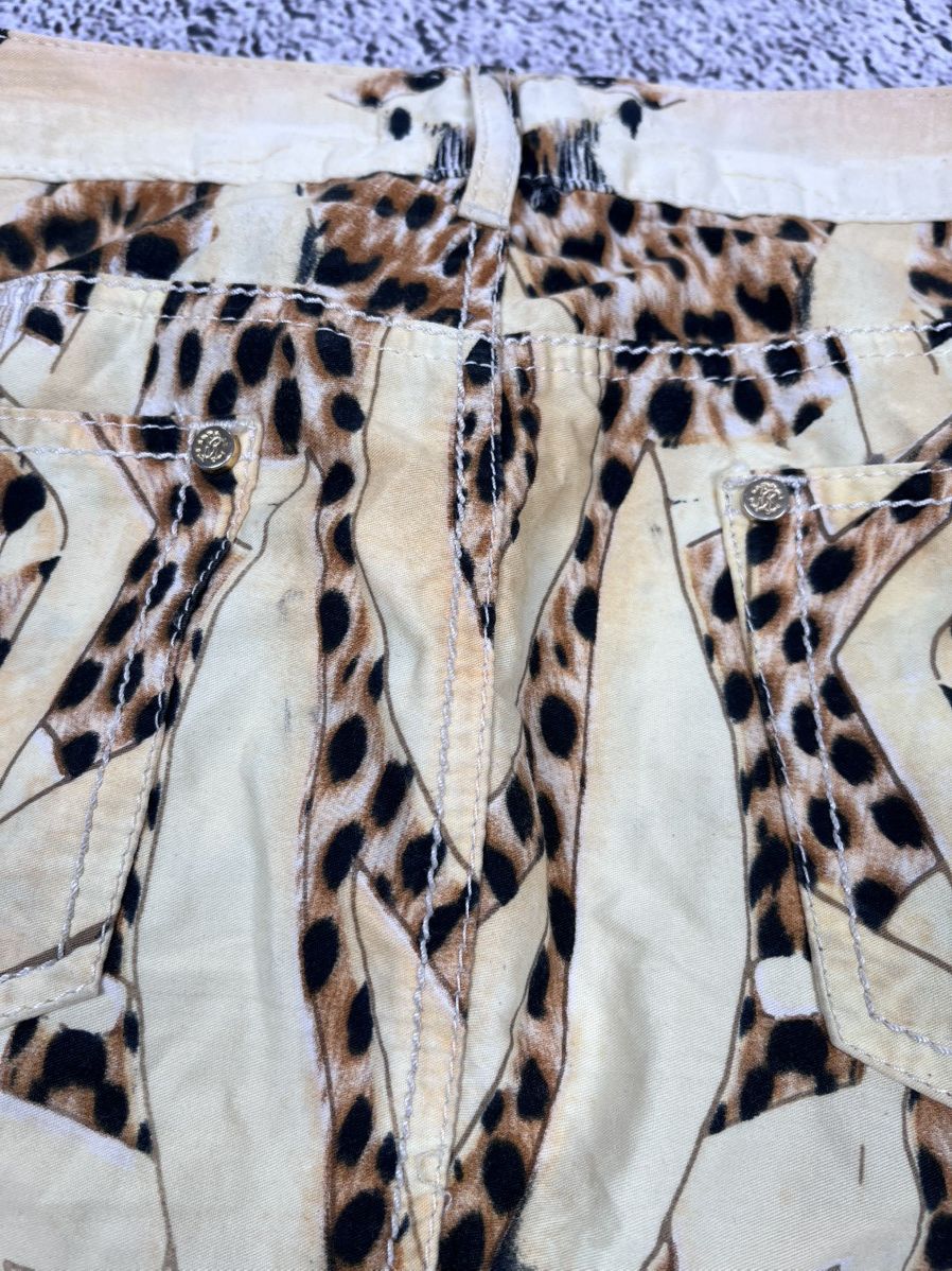 Roberto Cavalli Vintage Roberto Cavalli Leopard Print Skirt Size 28" / US 6 / IT 42 - 9 Thumbnail