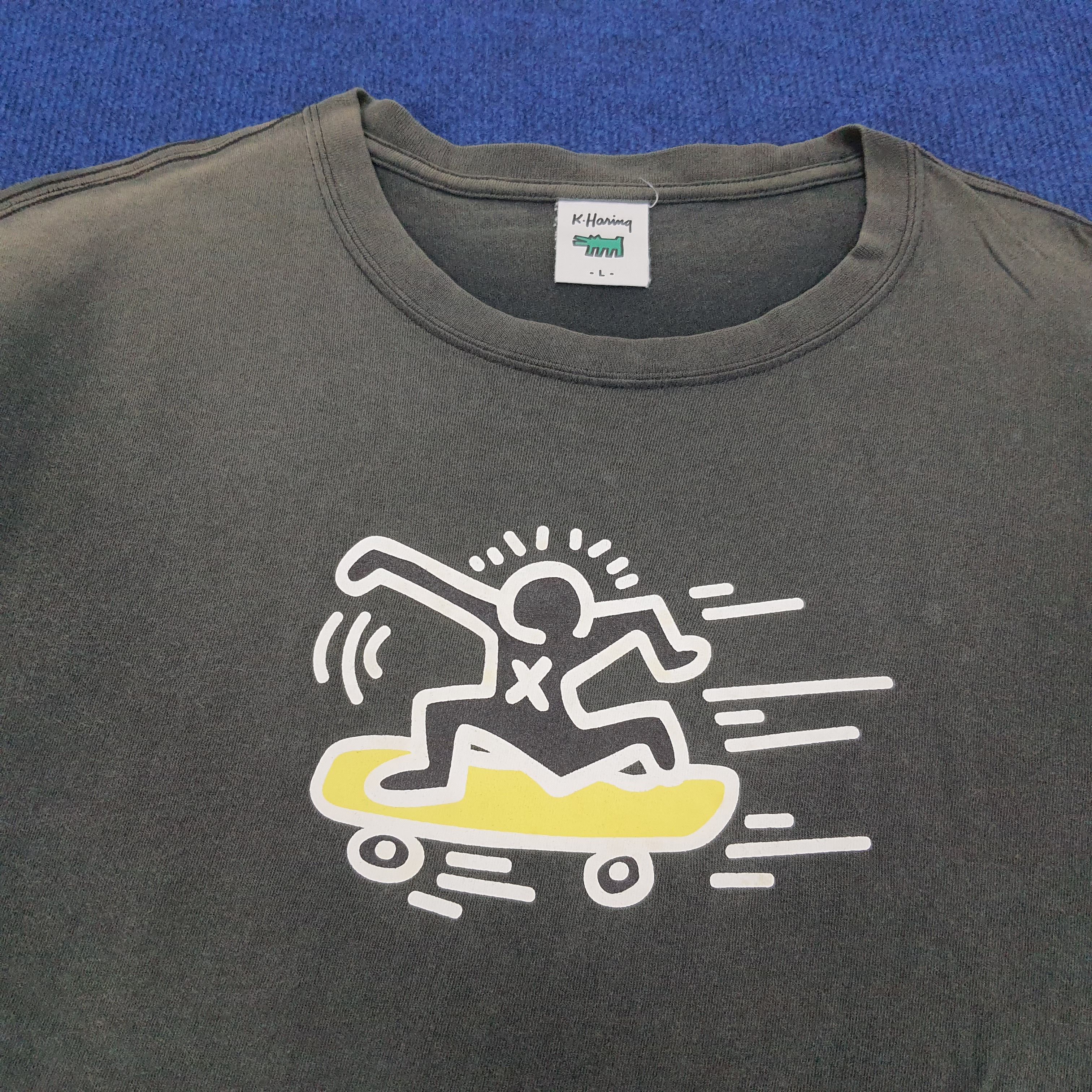 Japanese Brand × Vintage Vintage Keith Haring Skater T-shirt Size US L / EU 52-54 / 3 - 2 Thumbnail