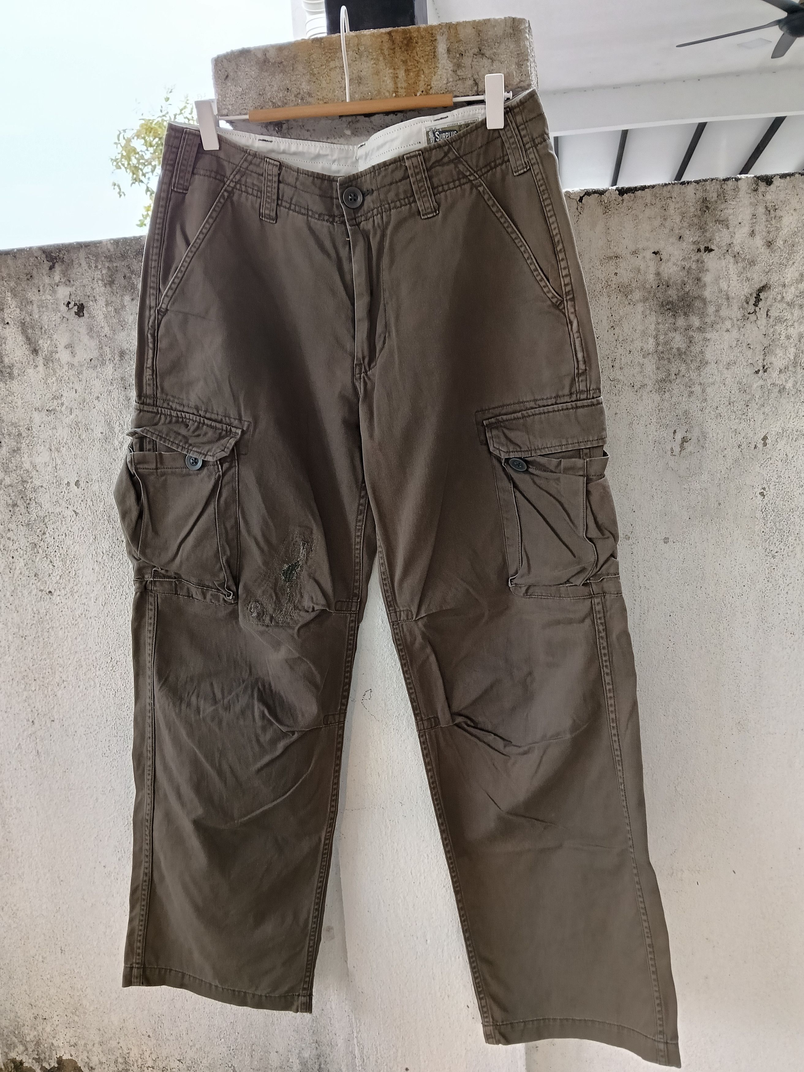 Japanese Brand 💥Surplus Company Cargo Pants💥 Size US 33 - 2 Thumbnail