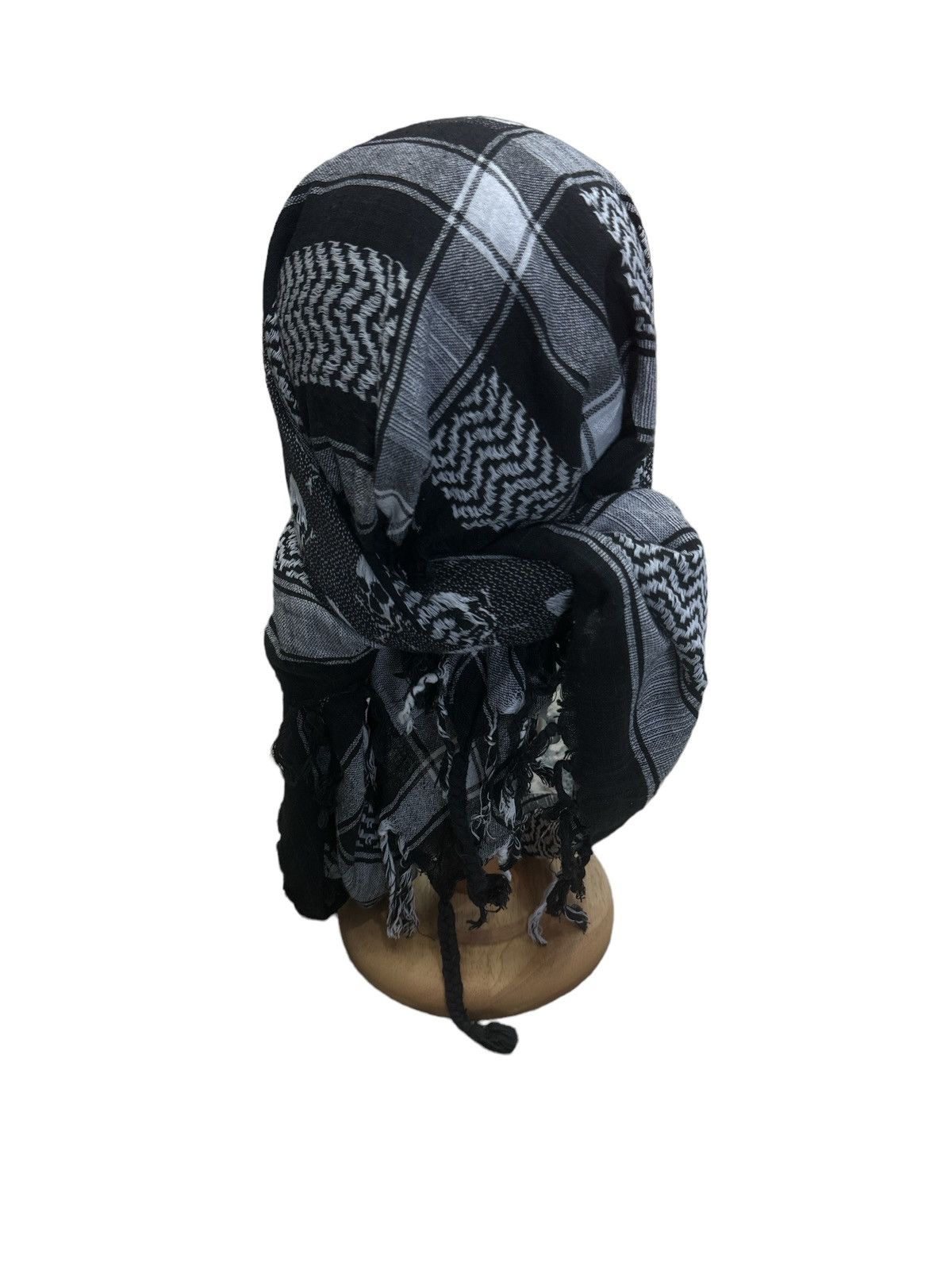Other SKULLS MOTIVE KEFFIYEH SHEMAGH ARABIC STYLE SCARF Size ONE SIZE - 4 Thumbnail