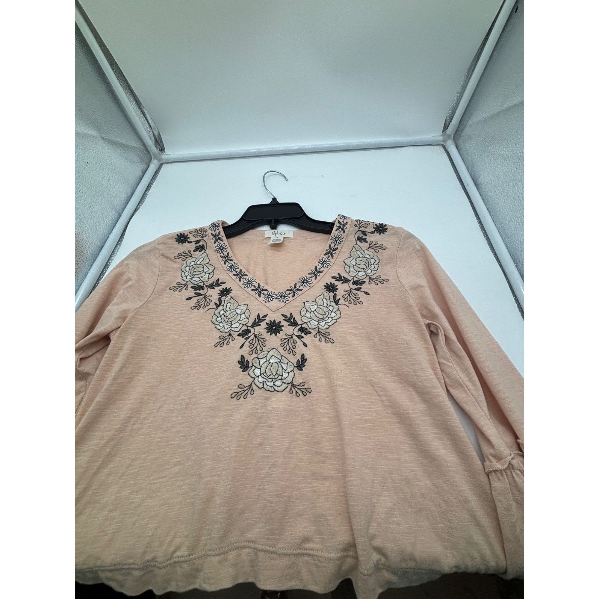 Style & Co Style & Co Womens Embroidered Bell Sleeve Top, Blush, Sz. M Size M / US 6-8 / IT 42-44 - 11 Thumbnail
