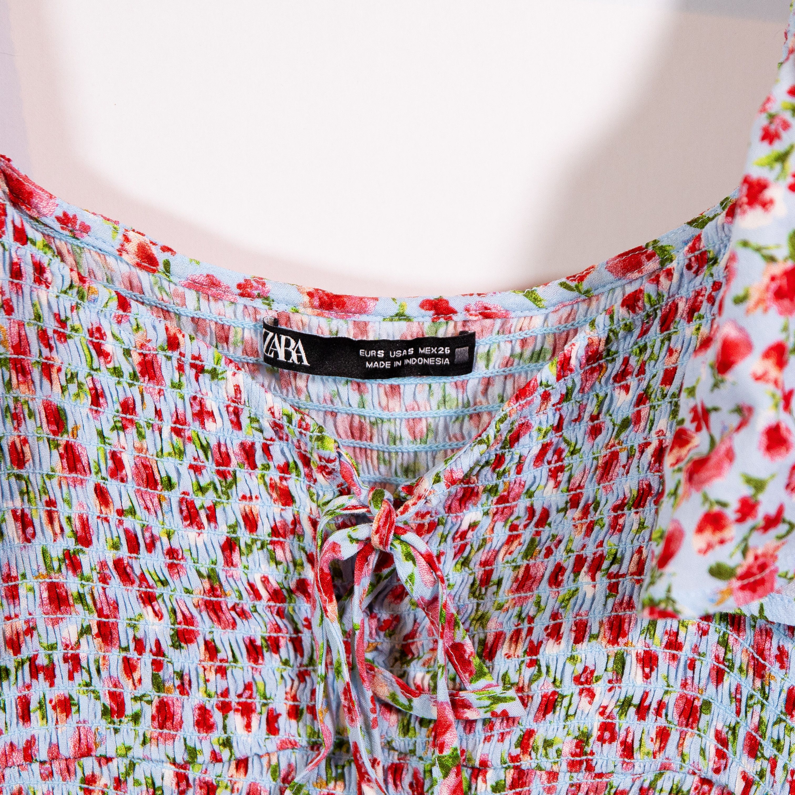 Zara Zara Crepe Smocked Bodice Flutter Short Sleeve Size S / US 4 / IT 40 - 2 Thumbnail