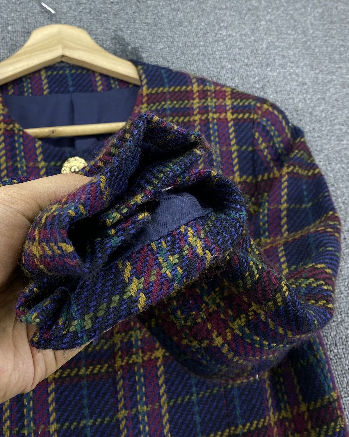 Burberry Vintage Burberry Shadow Plaids Wool Coat Cardigan Jacket Size S / US 4 / IT 40 - 11 Thumbnail