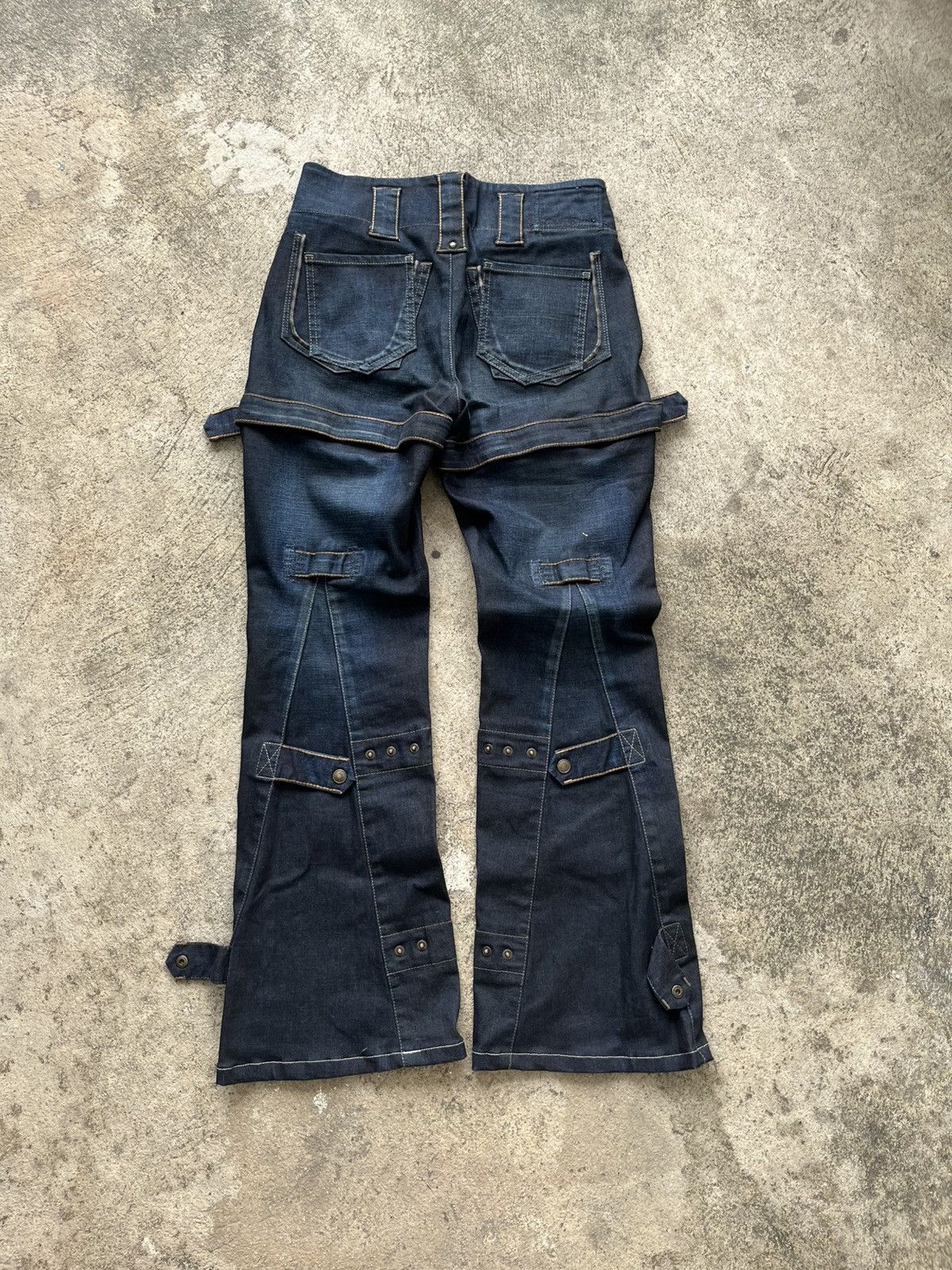 Marithe + Francois Girbaud MARITHE FRANÇOIS GIBAUD FLARED DENIM Size US 29 - 2 Thumbnail