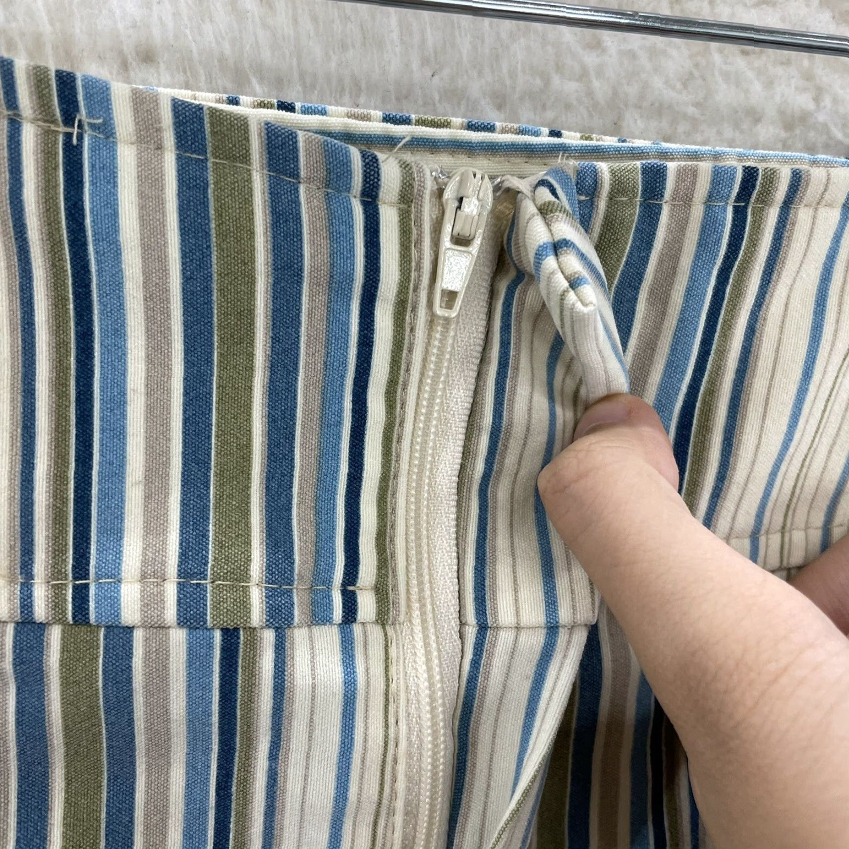 Vintage VINTAGE 90s Y2K Striped Mini Skirt Blue M Women's 6/8 27/28 Grunge Corpcore Size 32" / US 10 / IT 46 - 3 Thumbnail