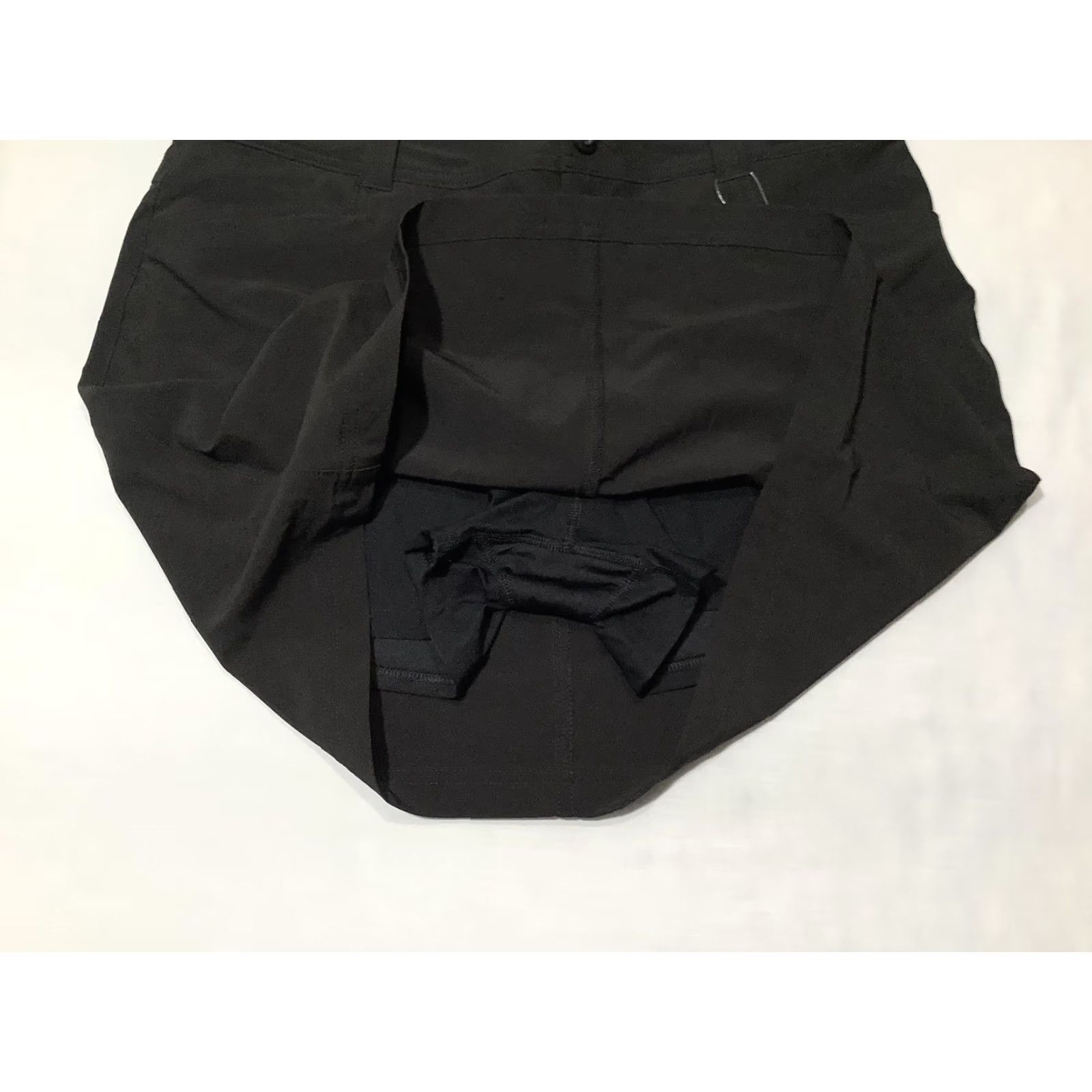 Eddie Bauer Eddie Bauer Adventurer 2.0 Skort Womens 12 Black UPF 50+ Stretch Hiking Outdoor Skirt Short Athletic Casual Travel Mens Womens Girls Boy? Size ONE SIZE - 6 Thumbnail