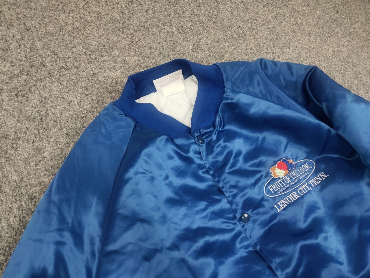 Fruit Of The Loom Vintage 80's Delta Logo Fruit Of The Loom Bomber Jacket Size US XL / EU 56 / 4 - 6 Thumbnail