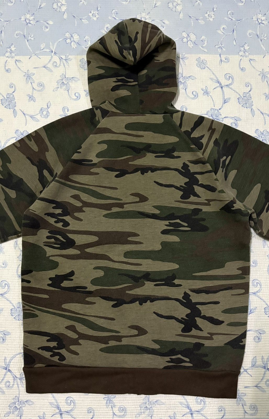 Carhartt Carhartt Camouflage Hoodie Sweater Size US L / EU 52-54 / 3 - 12 Thumbnail