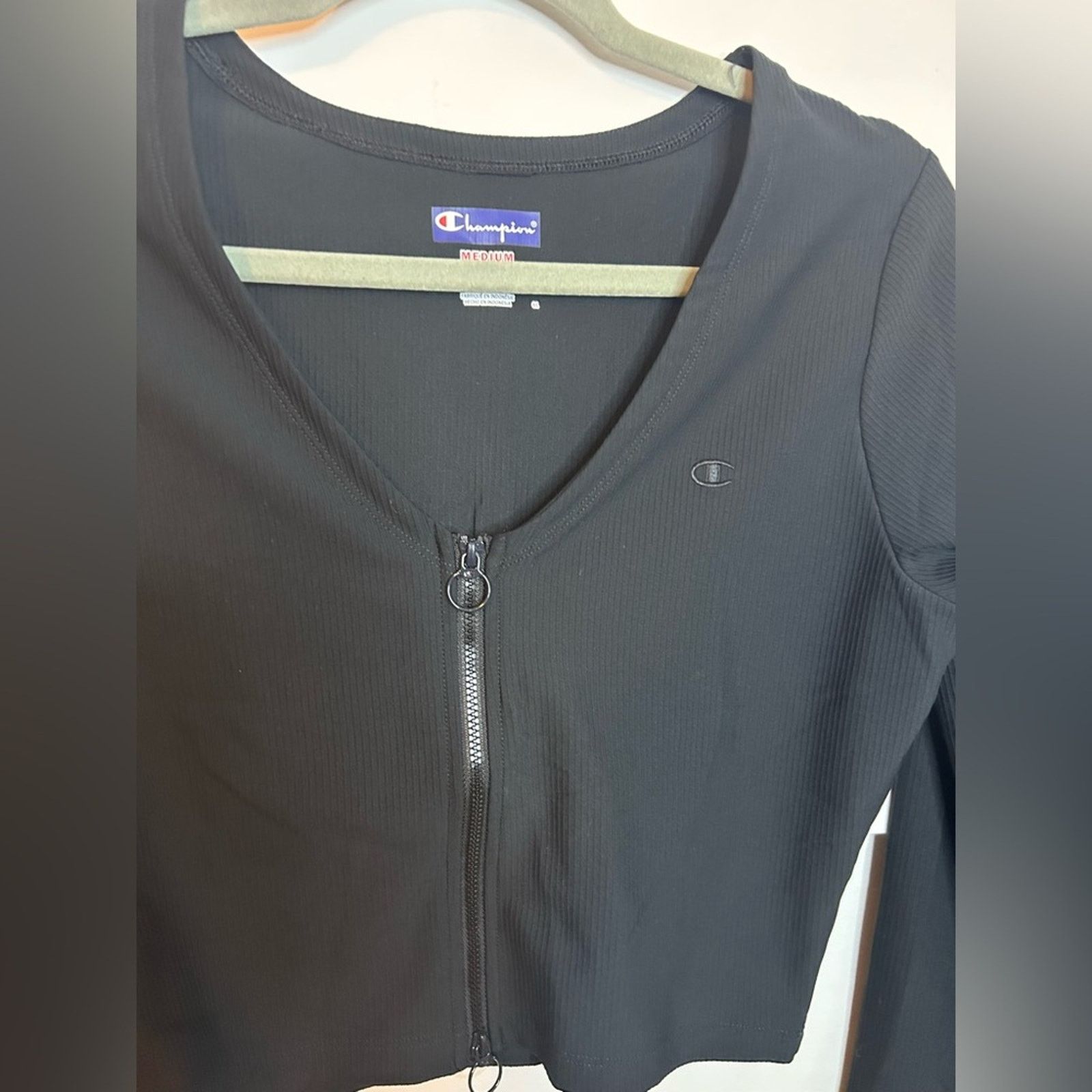 Champion Champion Black Ribbed Cropped Zip Front Active Top Size M / US 6-8 / IT 42-44 - 4 Thumbnail