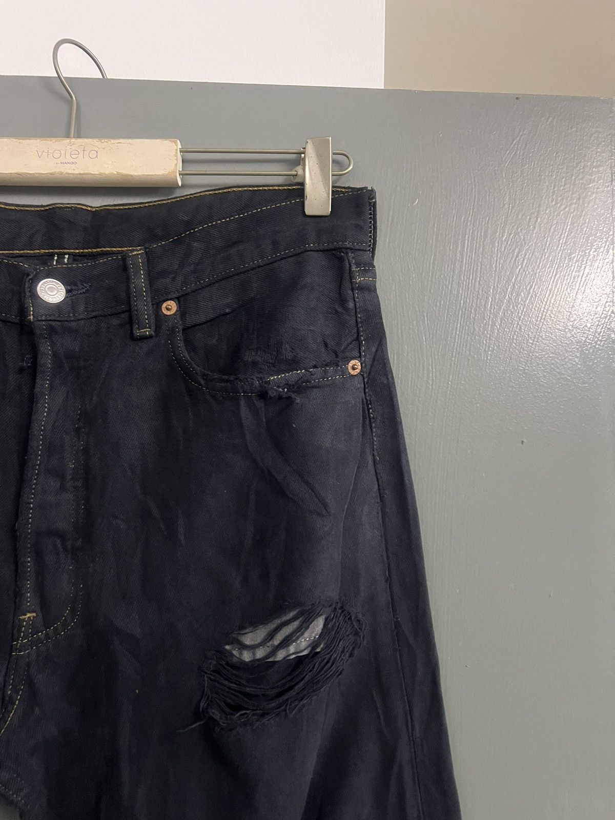 If Six Was Nine × Levi's × Vintage THRASHED LEVIS 501 RIPPED DISTRESSED DENIM PANT Size US 32 / EU 48 - 3 Thumbnail