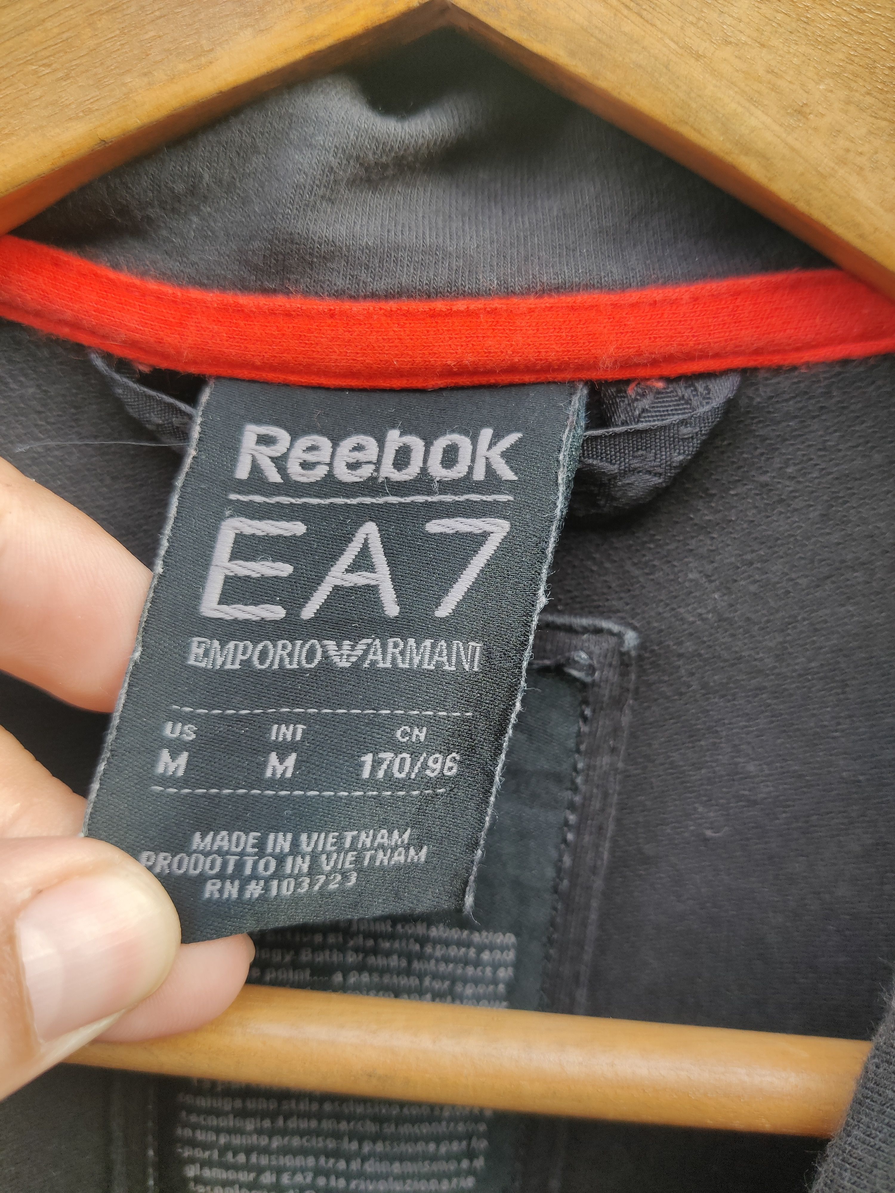 Emporio Armani Vintage Sun Faded Emporio Armani x Reebok Shirt Size US M / EU 48-50 / 2 - 9 Thumbnail