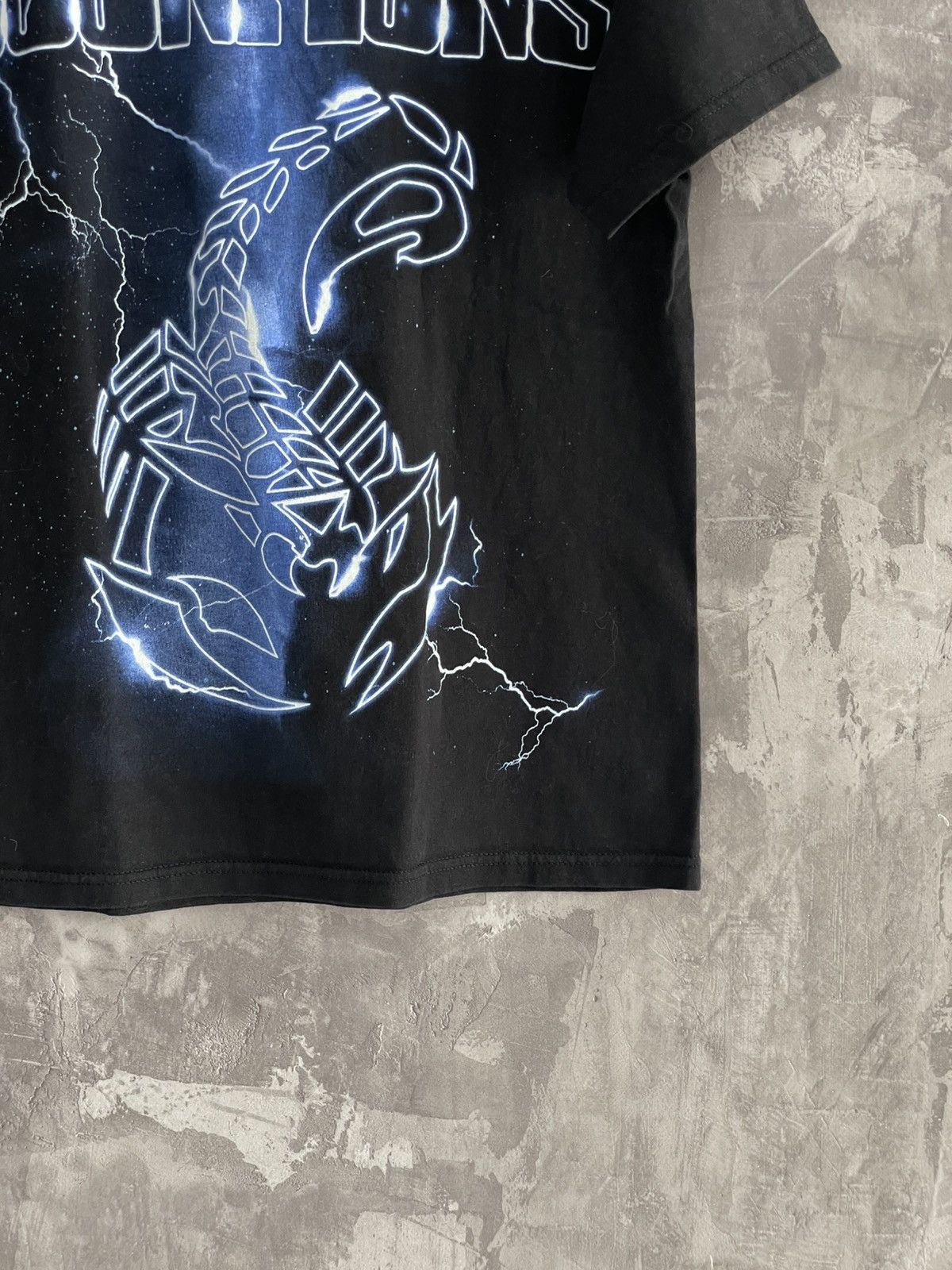 Band Tees × Vintage Vintage 90s Scorpions Spell Out Logo Band T shirt Size US M / EU 48-50 / 2 - 7 Thumbnail