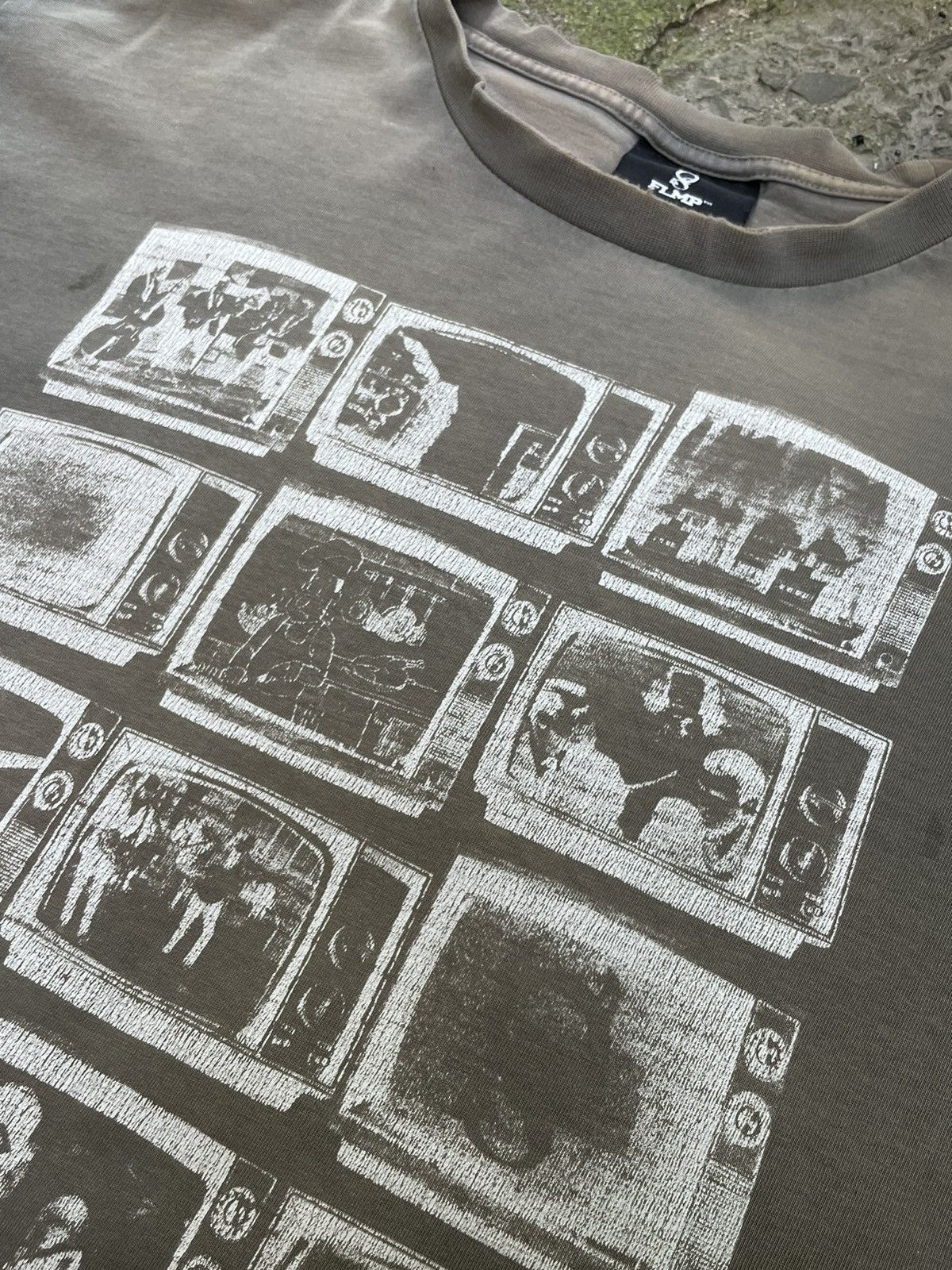 Japanese Brand Vintage Flash Imp 00’sTV Scary Faded T-Shirt Distressed RARE Size US L / EU 52-54 / 3 - 3 Thumbnail