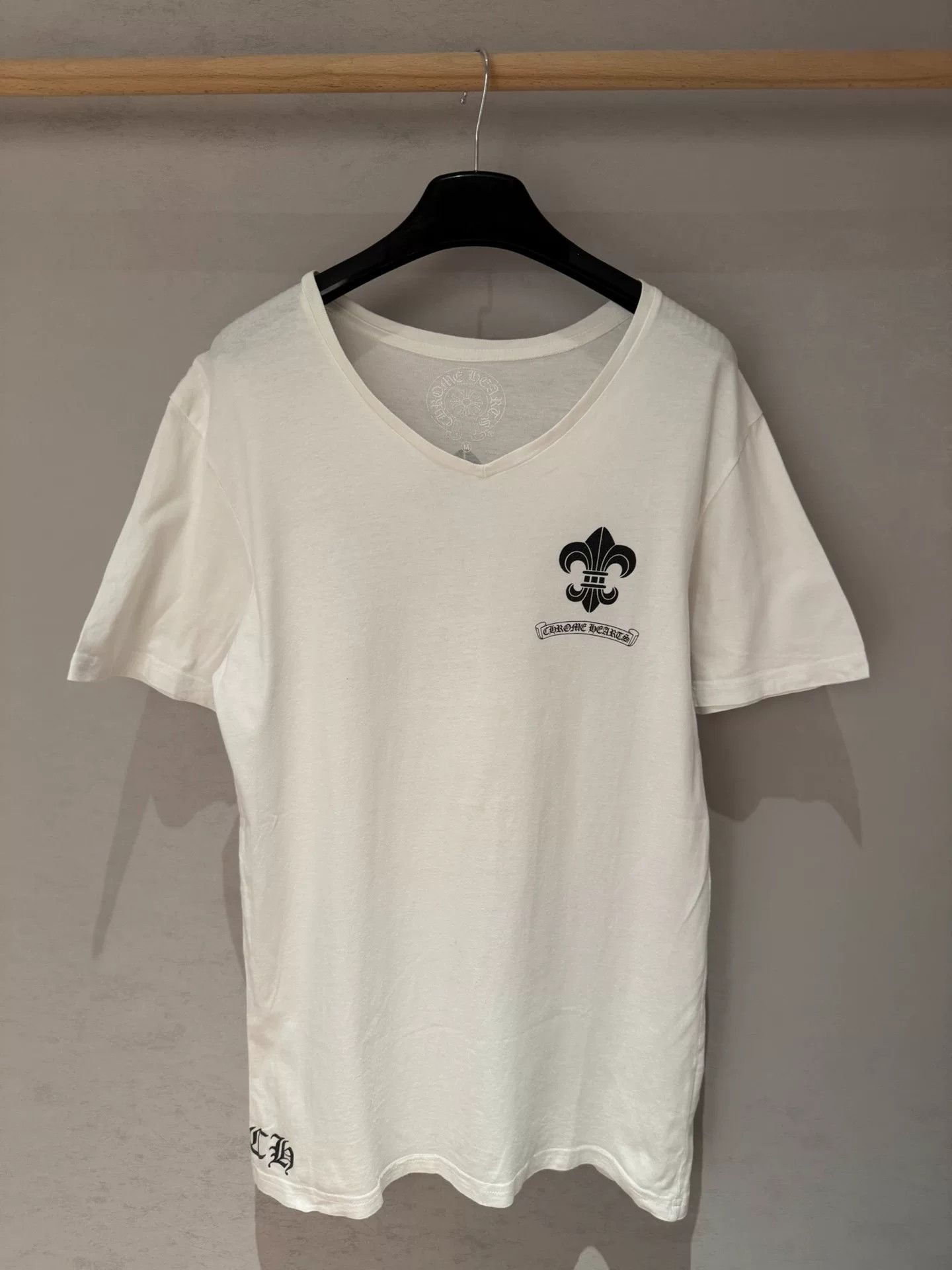 Chrome Hearts Chrome Hearts V-Neck Boy Scout Flower White Tee Size US M / EU 48-50 / 2 - 1 Thumbnail