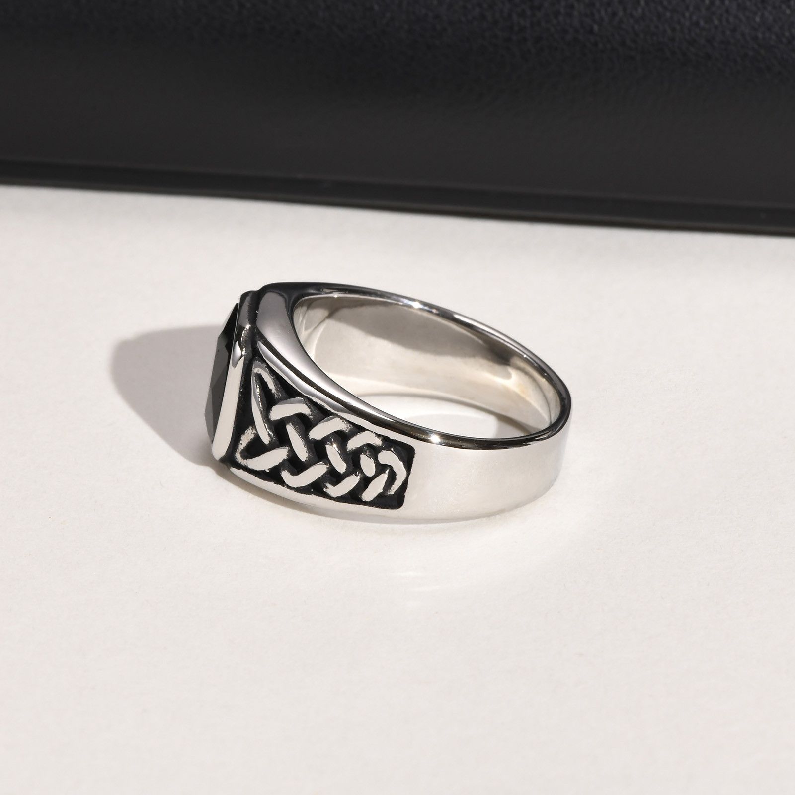 Jewelry × Vintage SIZE 10 Viking Knot Rune Geometric Square Stone Signet Ring Size ONE SIZE - 2 Thumbnail