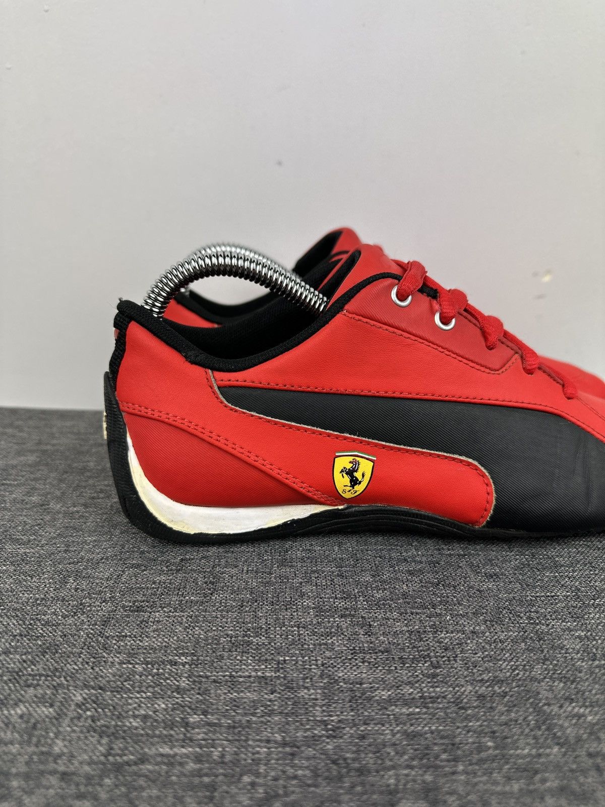 Ferrari × Puma PUMA Ferrari Drift Cat Red Black Low Top Sneakers Motorsport Size US 4.5 / IT 34.5 - 2 Thumbnail