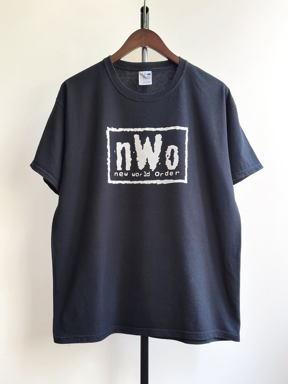 WWE Vintage New World Order Wrestling Big Logo Tee Size US L / EU 52-54 / 3 - 1 Thumbnail